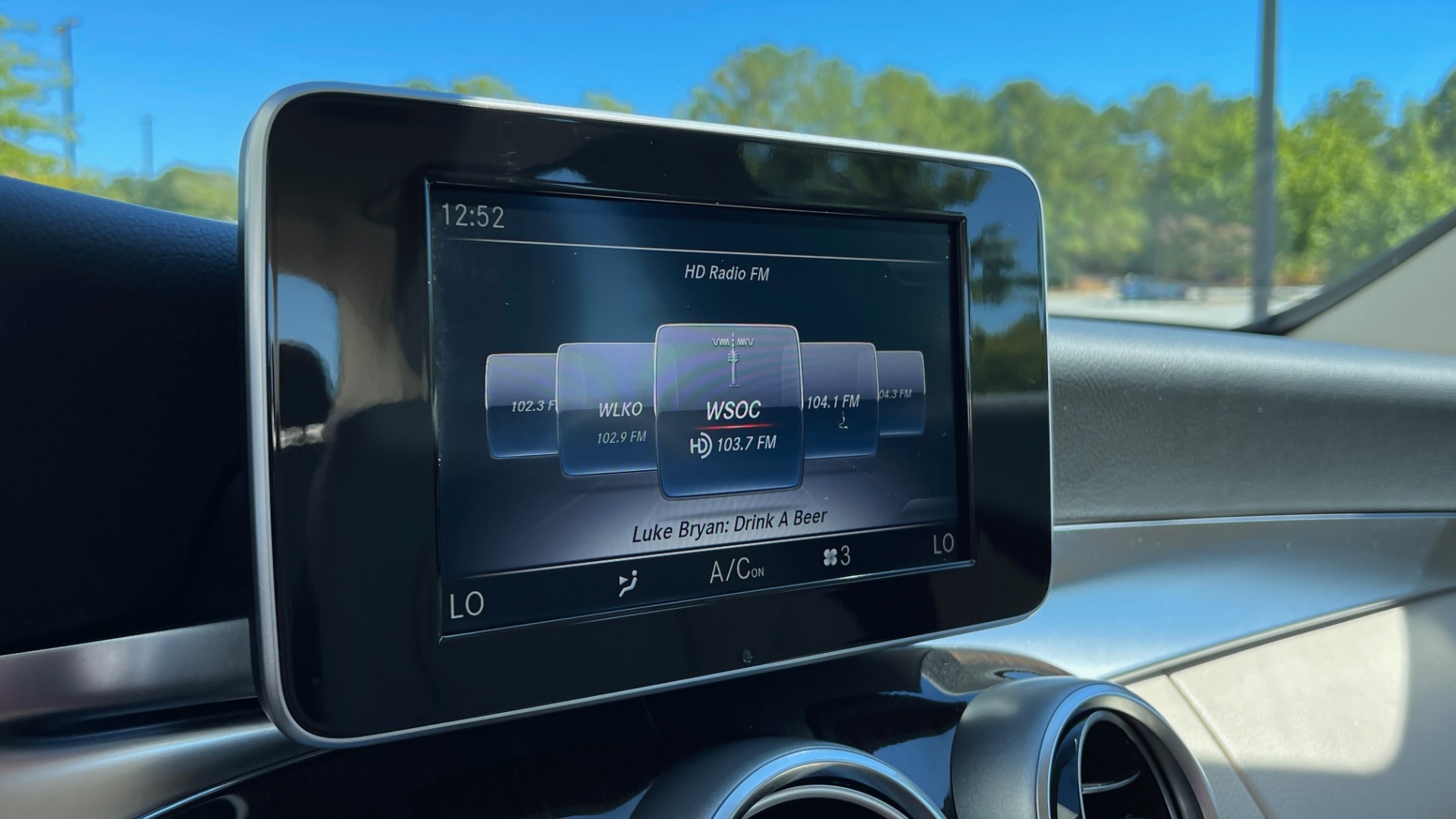 Used 2018 Mercedes-Benz C-CLASS C 300 PREMIUM / APPLE CARPLAY / SUNROOF / REARVIEW for sale Sold at Formula Imports in Charlotte NC 28227 34