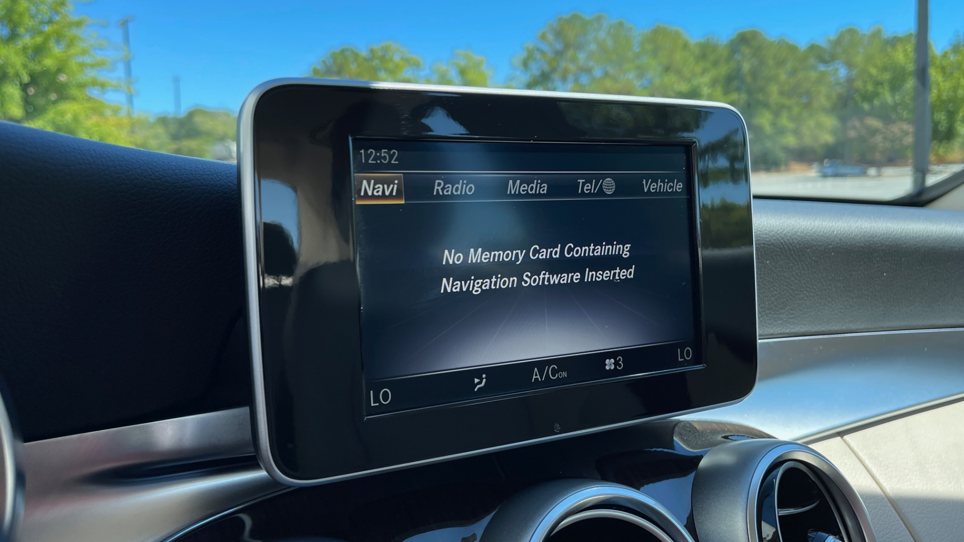 Used 2018 Mercedes-Benz C-CLASS C 300 PREMIUM / APPLE CARPLAY / SUNROOF / REARVIEW for sale Sold at Formula Imports in Charlotte NC 28227 35