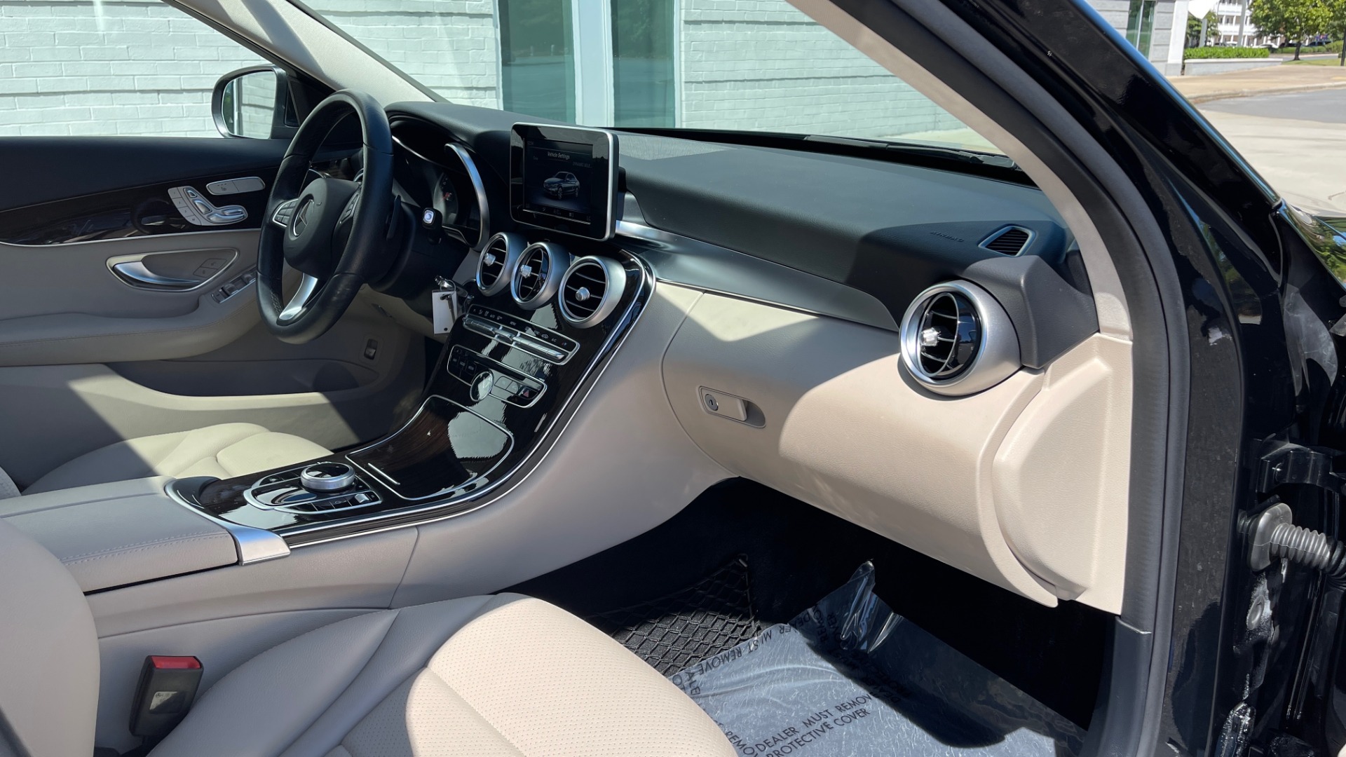 Used 2018 Mercedes-Benz C-CLASS C 300 PREMIUM / APPLE CARPLAY / SUNROOF / REARVIEW for sale Sold at Formula Imports in Charlotte NC 28227 56