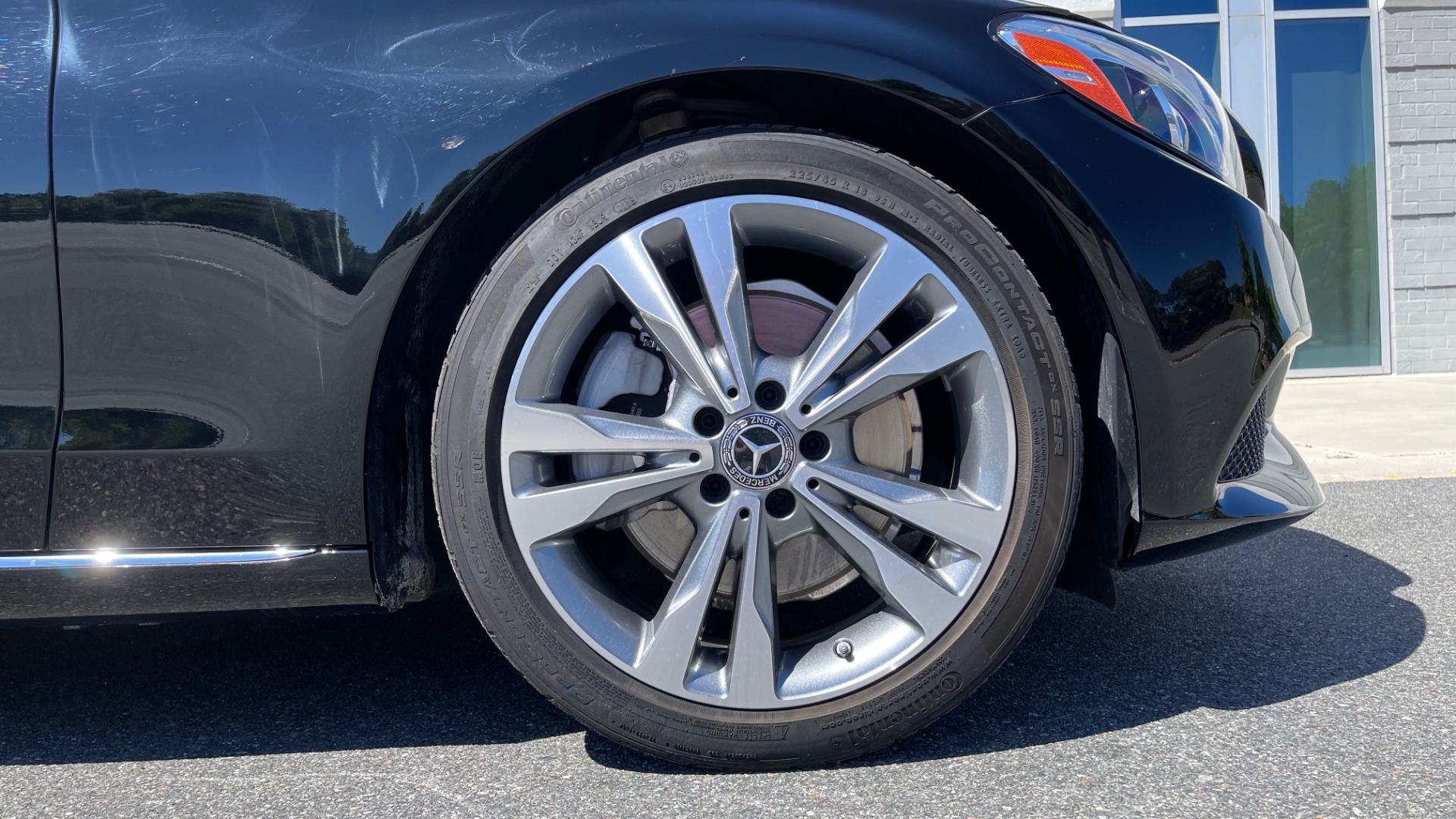 Used 2018 Mercedes-Benz C-CLASS C 300 PREMIUM / APPLE CARPLAY / SUNROOF / REARVIEW for sale Sold at Formula Imports in Charlotte NC 28227 61