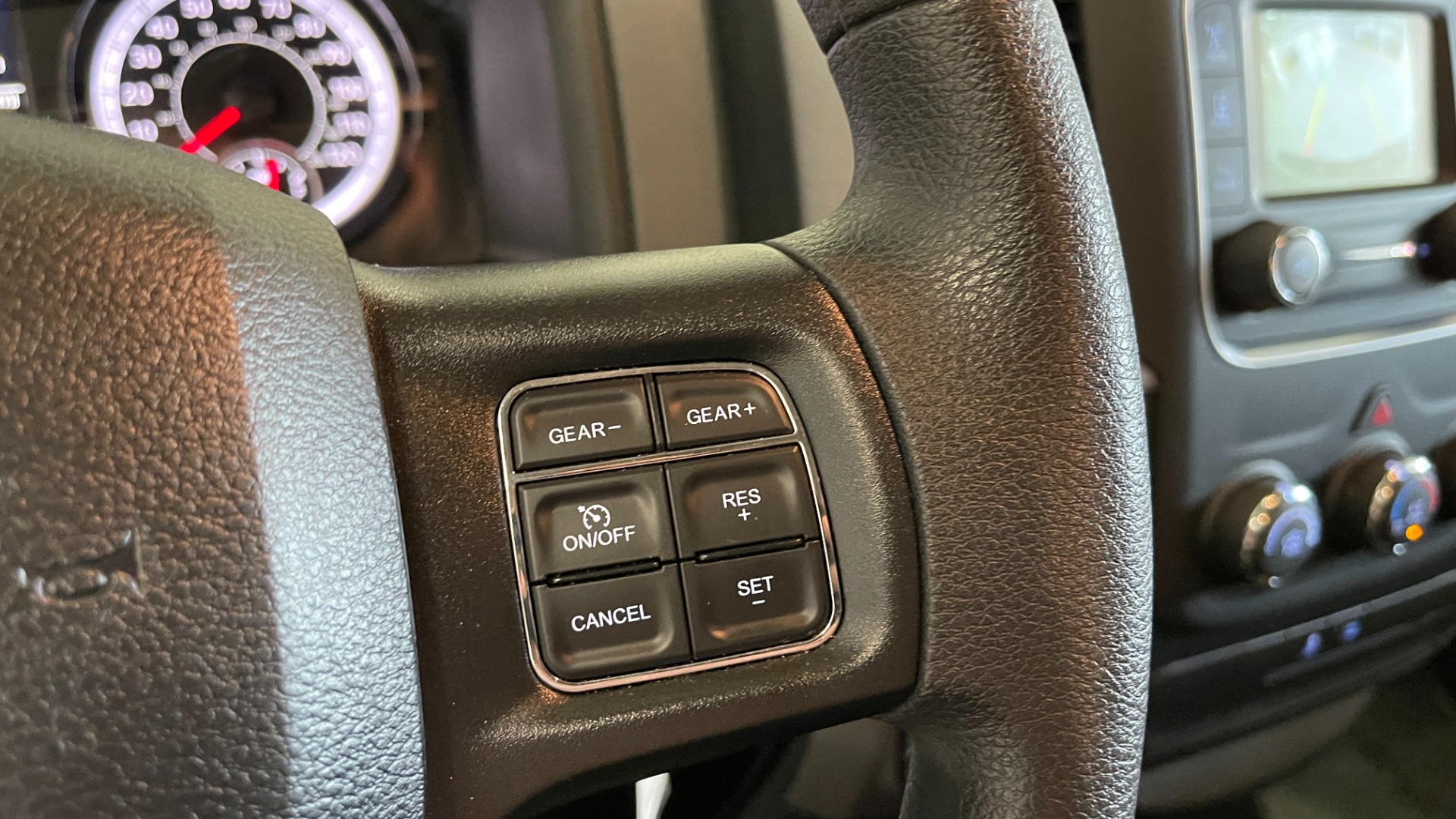 Used 2018 Ram 1500 EXPRESS CREWCAB 4X4 / 3.6L V6 / 8-SPD AUTO / REARVIEW for sale $36,495 at Formula Imports in Charlotte NC 28227 25