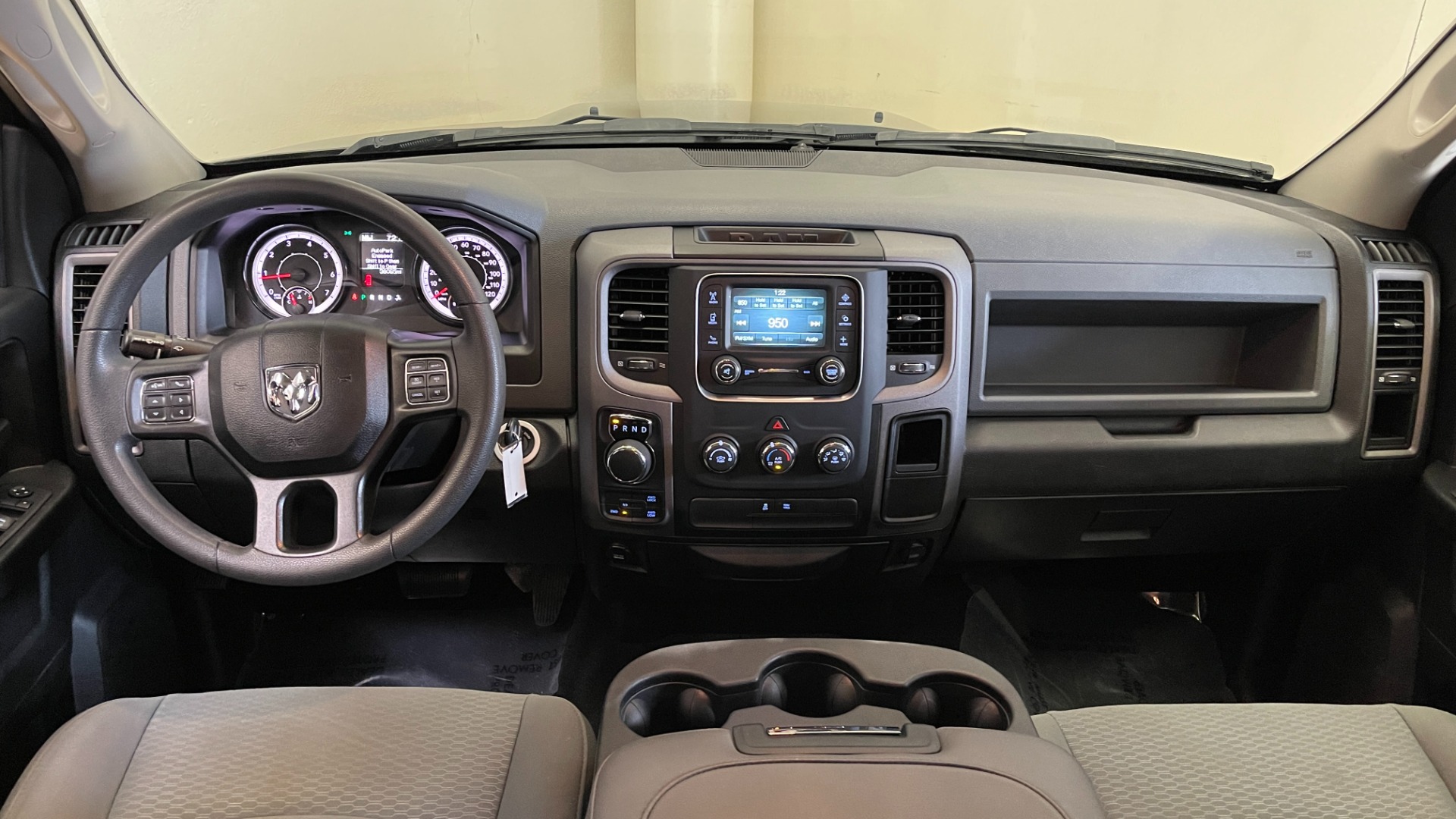 Used 2018 Ram 1500 EXPRESS CREWCAB 4X4 / 3.6L V6 / 8-SPD AUTO / REARVIEW for sale $36,495 at Formula Imports in Charlotte NC 28227 42