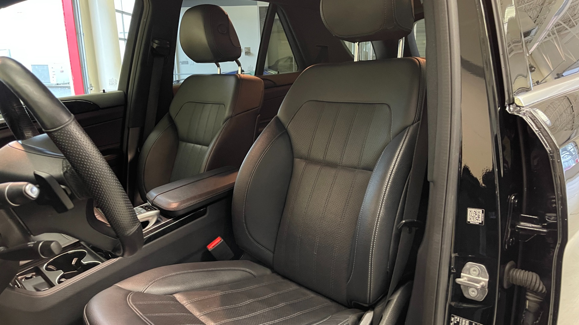 Used 2018 Mercedes-Benz GLE 350 4MATIC / PREMIUM / PRK ASST / H/K SND / KEYLESS-GO / REARVIEW for sale Sold at Formula Imports in Charlotte NC 28227 30