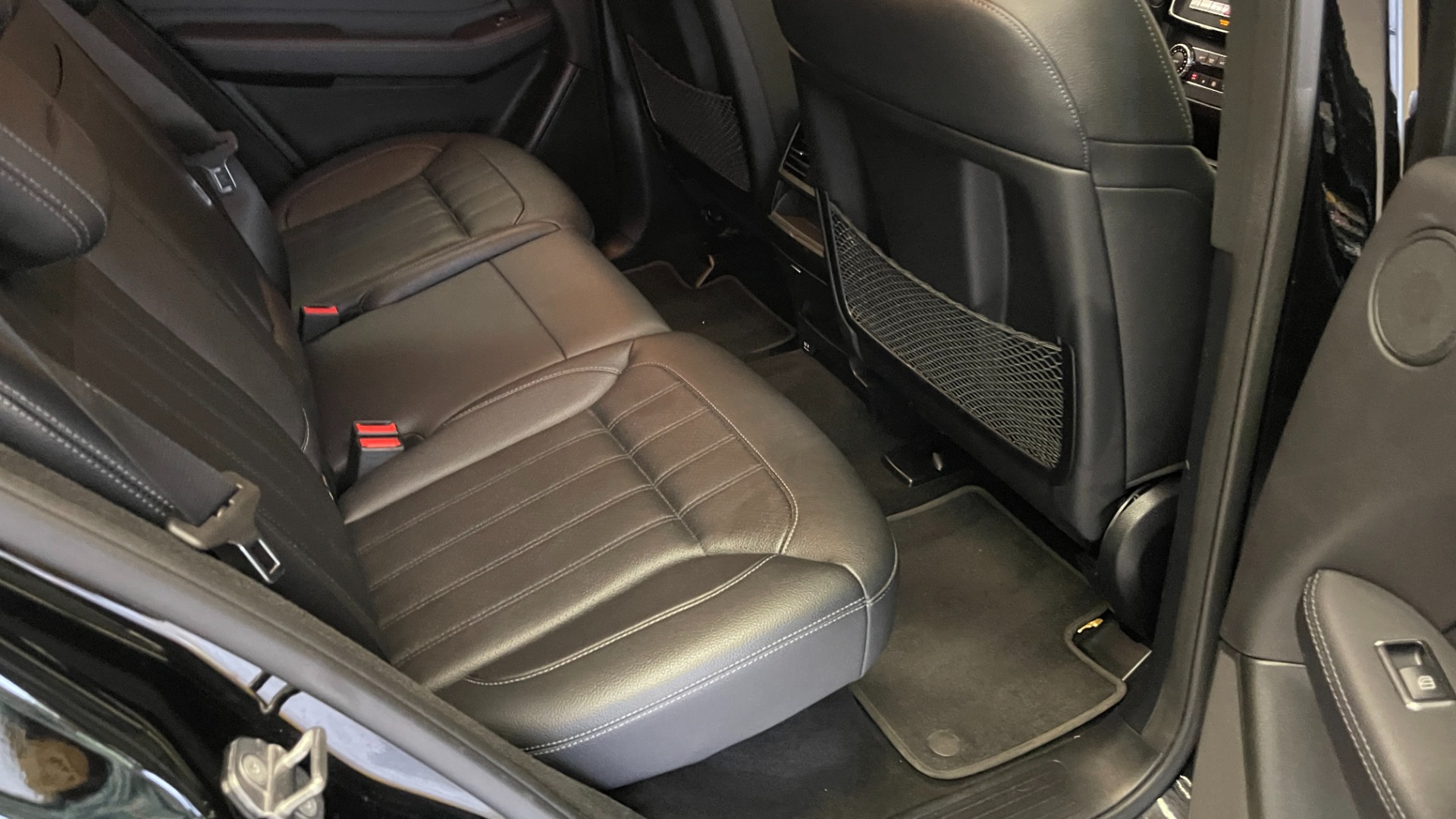 Used 2018 Mercedes-Benz GLE 350 4MATIC / PREMIUM / PRK ASST / H/K SND / KEYLESS-GO / REARVIEW for sale Sold at Formula Imports in Charlotte NC 28227 54