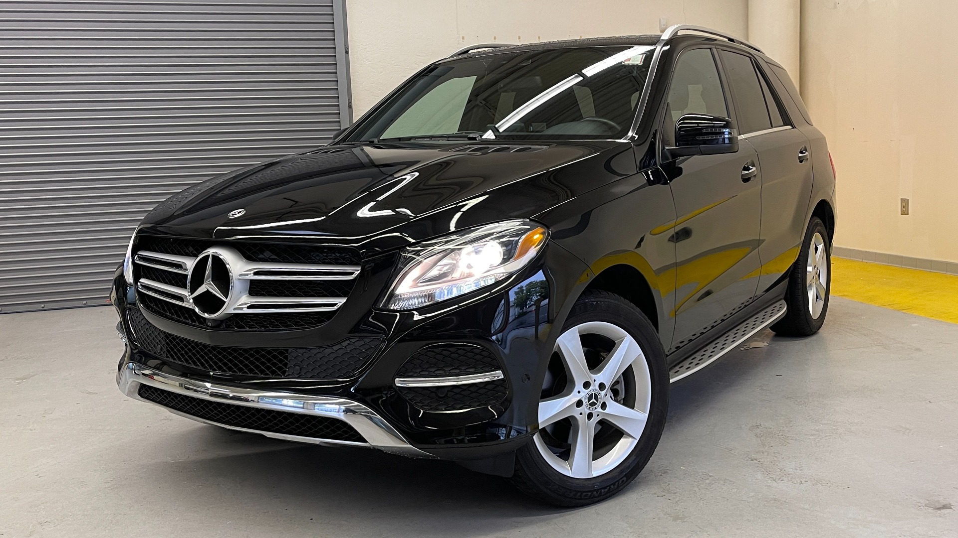 Used 2018 Mercedes-Benz GLE 350 4MATIC / PREMIUM / PRK ASST / H/K SND / KEYLESS-GO / REARVIEW for sale Sold at Formula Imports in Charlotte NC 28227 1