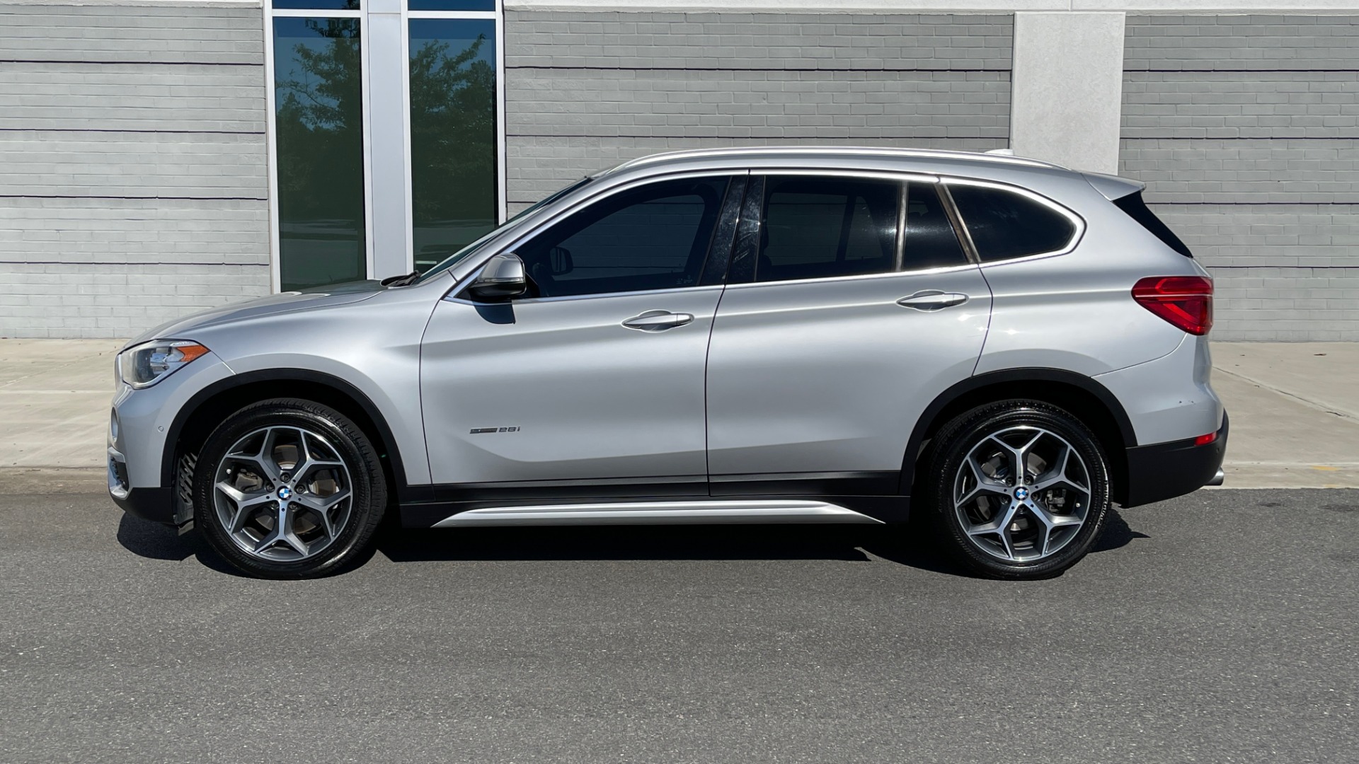 Used 2017 BMW X1 SDRIVE28I 2.0L / DRVR ASST / PARK ASST / PANO-ROOF / REARVIEW for sale Sold at Formula Imports in Charlotte NC 28227 4