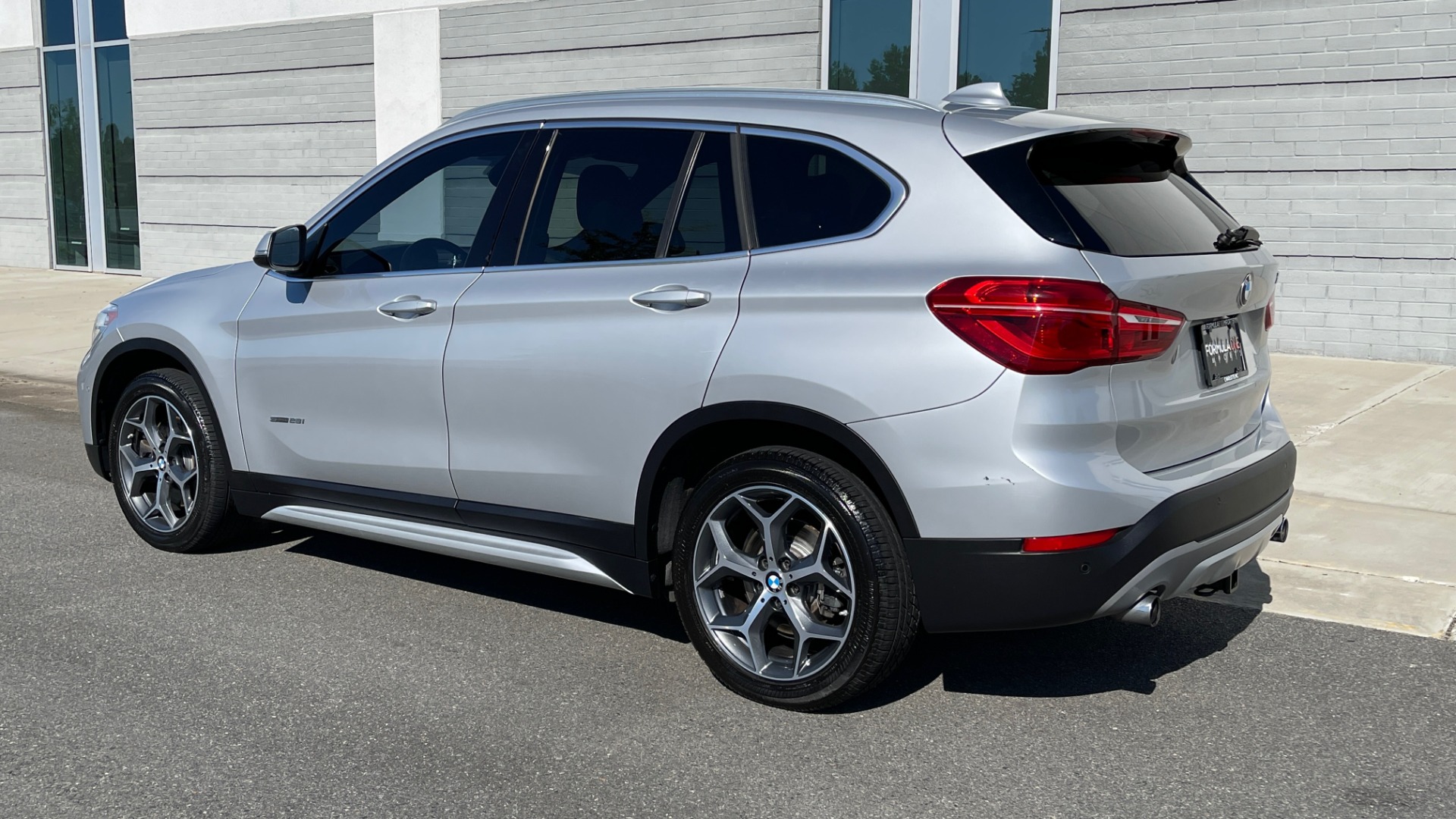 Used 2017 BMW X1 SDRIVE28I 2.0L / DRVR ASST / PARK ASST / PANO-ROOF / REARVIEW for sale Sold at Formula Imports in Charlotte NC 28227 5