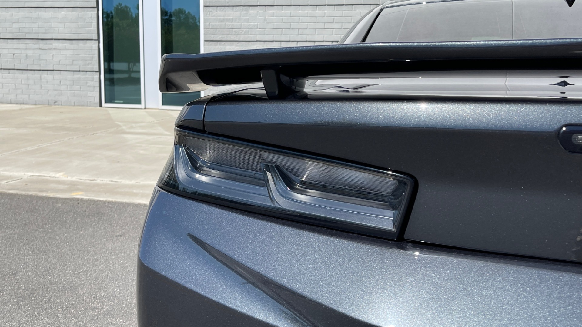 Used 2018 Chevrolet CAMARO ZL1 SUPERCHARGED COUPE 850HP / 10-SPD AUTO / NAV / BOSE / REARVIEW for sale Sold at Formula Imports in Charlotte NC 28227 25