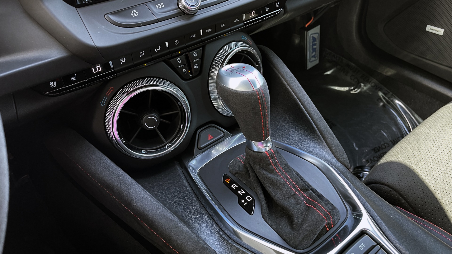 Used 2018 Chevrolet CAMARO ZL1 SUPERCHARGED COUPE 850HP / 10-SPD AUTO / NAV / BOSE / REARVIEW for sale Sold at Formula Imports in Charlotte NC 28227 43