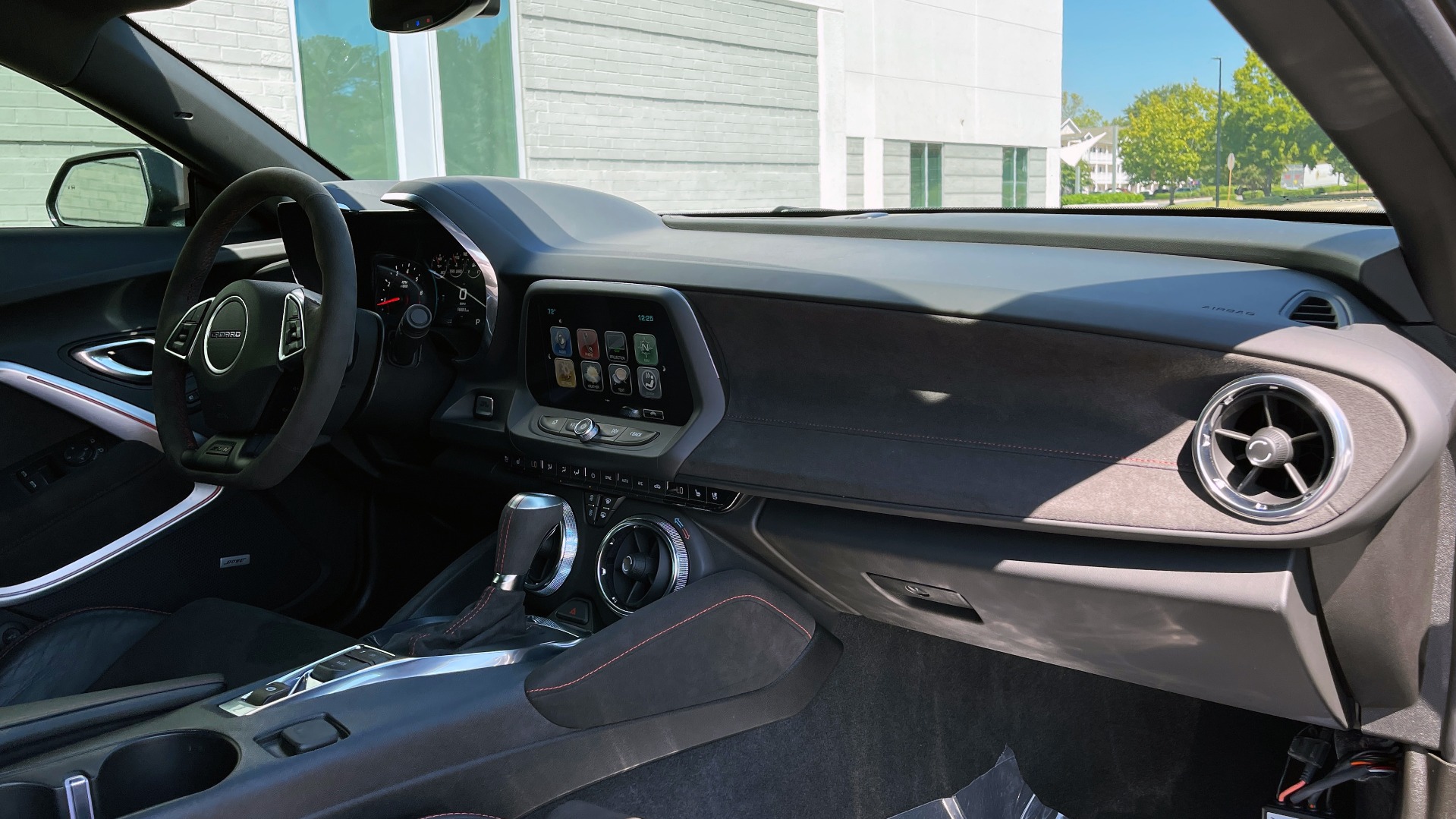 Used 2018 Chevrolet CAMARO ZL1 SUPERCHARGED COUPE 850HP / 10-SPD AUTO / NAV / BOSE / REARVIEW for sale Sold at Formula Imports in Charlotte NC 28227 54