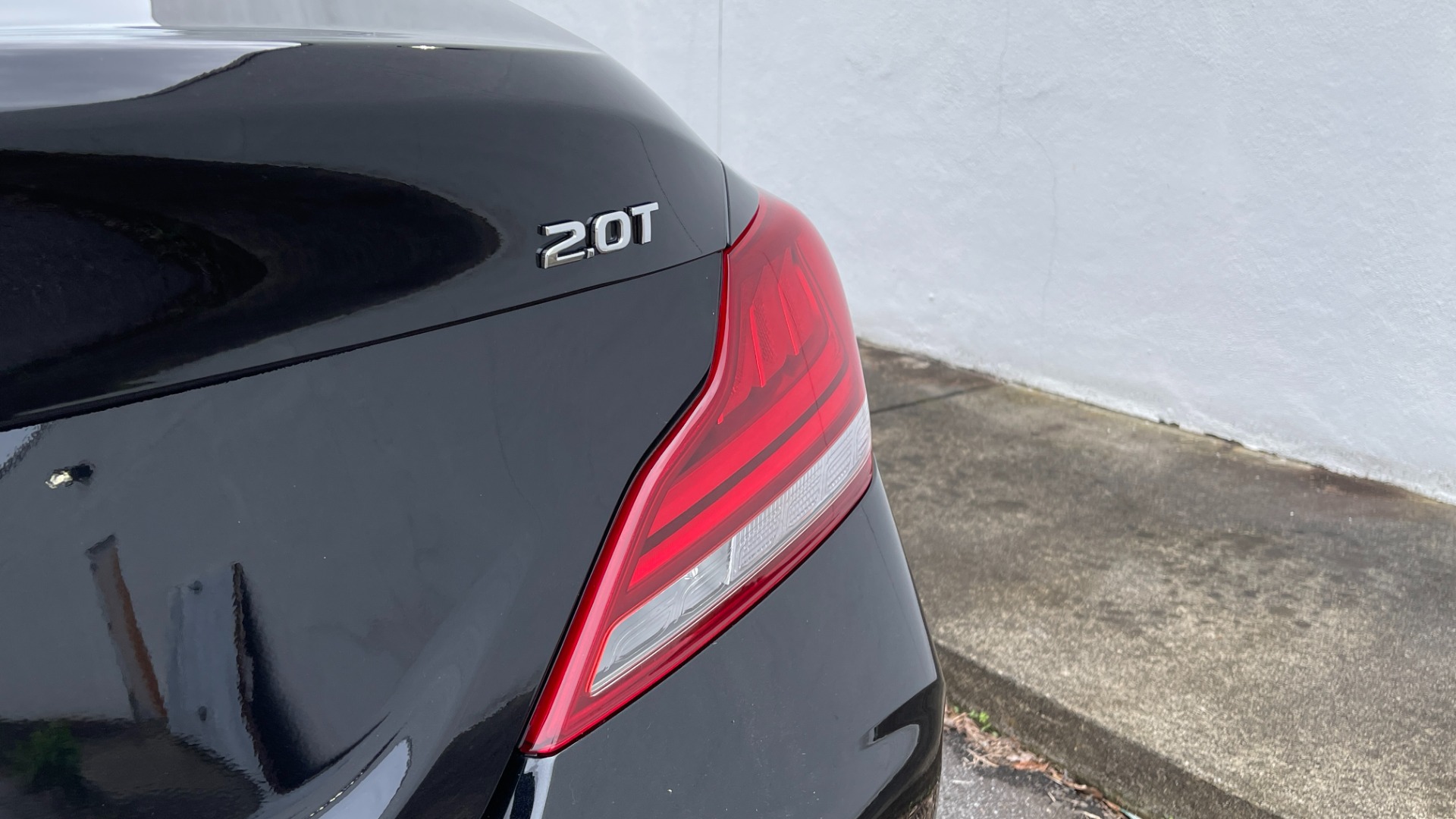 Used 2021 Genesis G70 ELITE 2.0T SEDAN / NAV / LANE ASST / BSA / SUNROOF / LEATHER / REARVIEW for sale Sold at Formula Imports in Charlotte NC 28227 14