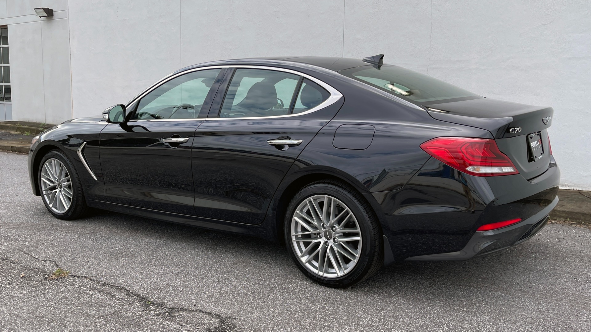 Used 2021 Genesis G70 ELITE 2.0T SEDAN / NAV / LANE ASST / BSA / SUNROOF / LEATHER / REARVIEW for sale Sold at Formula Imports in Charlotte NC 28227 3