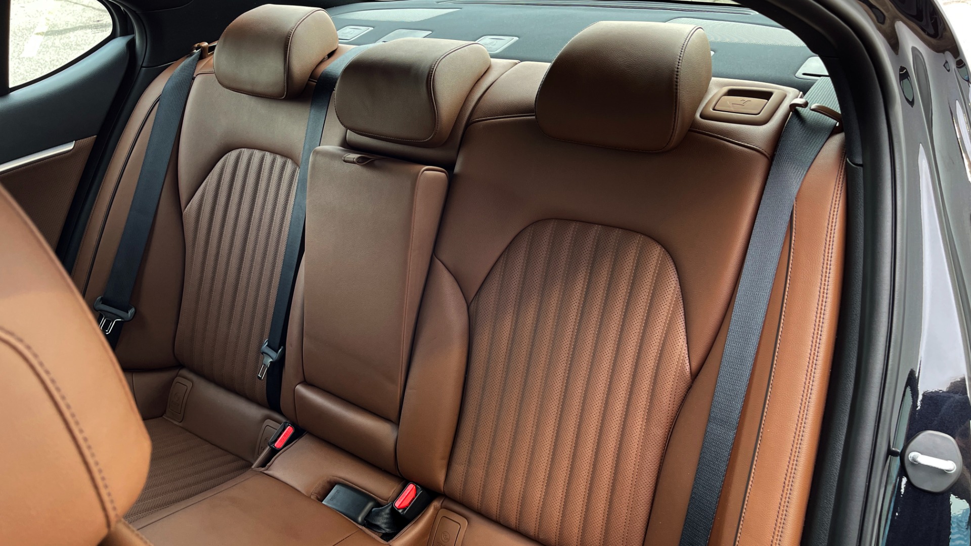 Used 2021 Genesis G70 ELITE 2.0T SEDAN / NAV / LANE ASST / BSA / SUNROOF / LEATHER / REARVIEW for sale Sold at Formula Imports in Charlotte NC 28227 47