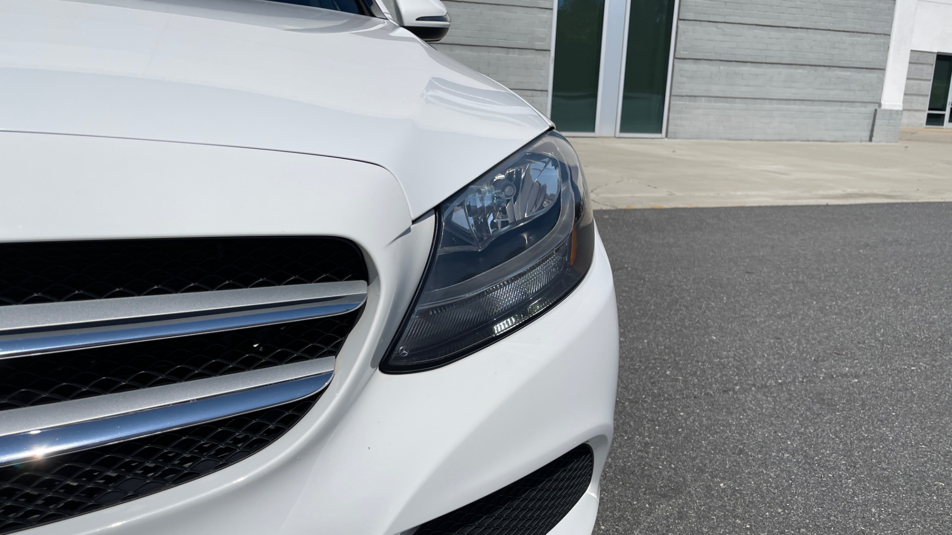 Used 2018 Mercedes-Benz C-CLASS C 300 PREMIUM / APPLE CARPLAY / KEYLESS-GO / SUNROOF / REARVIEW for sale Sold at Formula Imports in Charlotte NC 28227 11