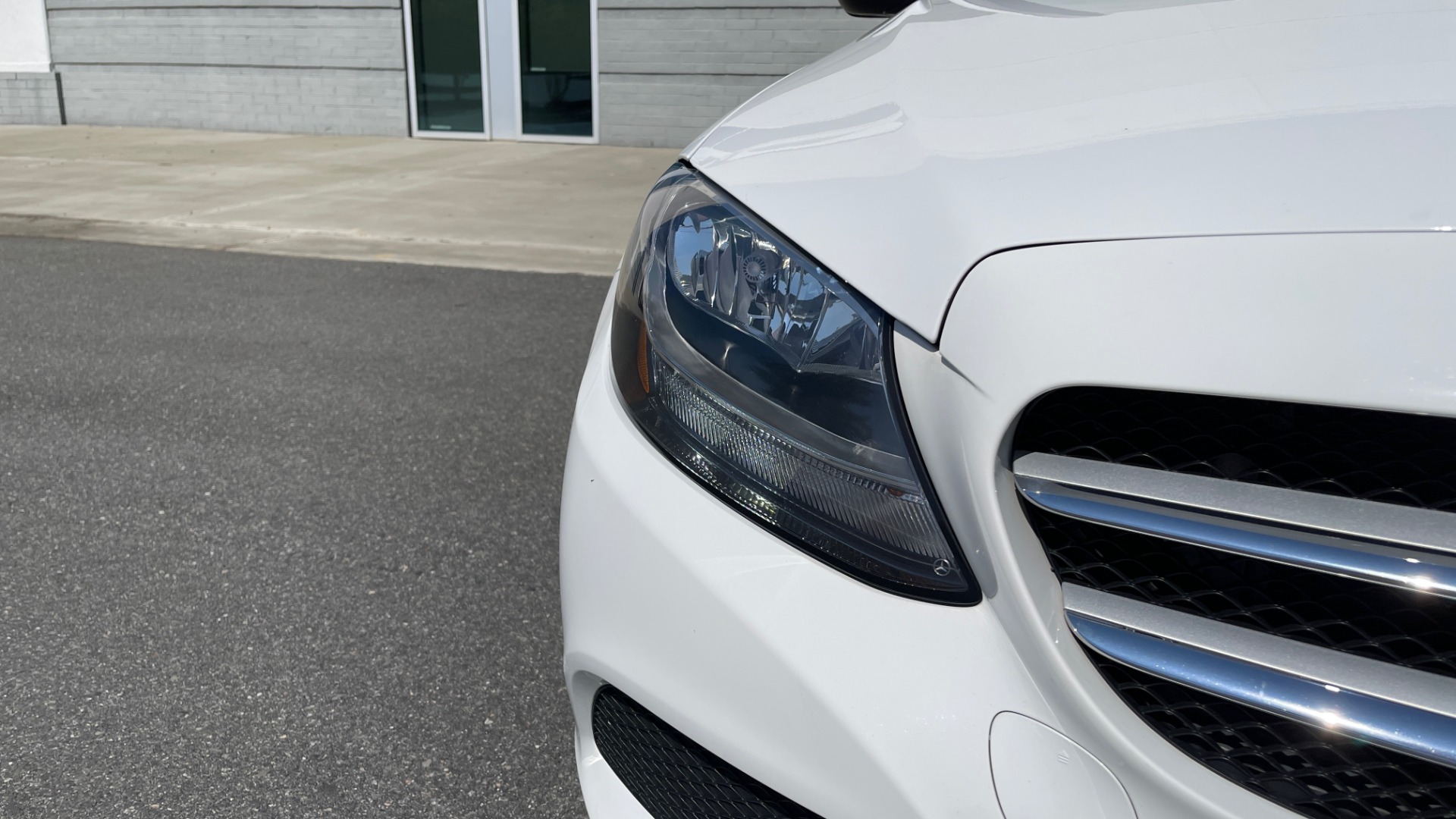 Used 2018 Mercedes-Benz C-CLASS C 300 PREMIUM / APPLE CARPLAY / KEYLESS-GO / SUNROOF / REARVIEW for sale Sold at Formula Imports in Charlotte NC 28227 12