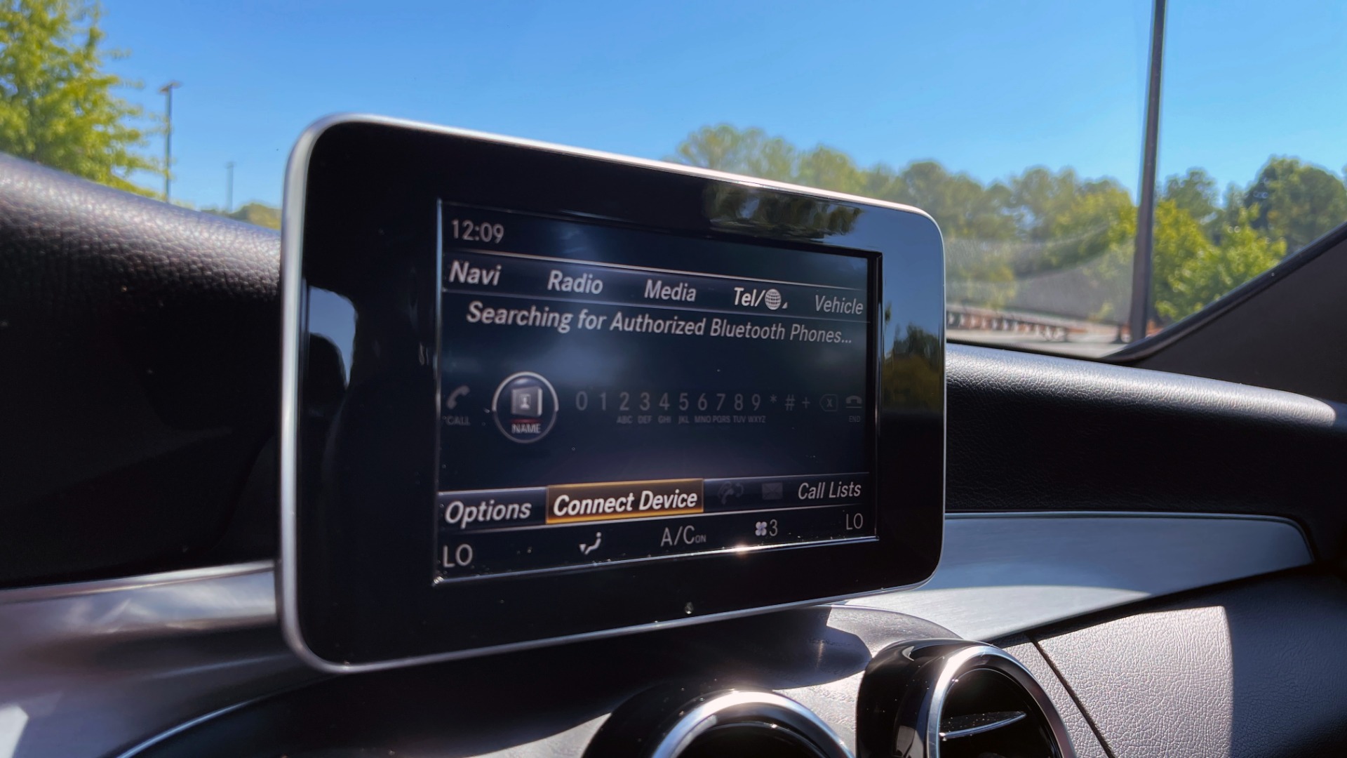 Used 2018 Mercedes-Benz C-CLASS C 300 PREMIUM / APPLE CARPLAY / KEYLESS-GO / SUNROOF / REARVIEW for sale Sold at Formula Imports in Charlotte NC 28227 32