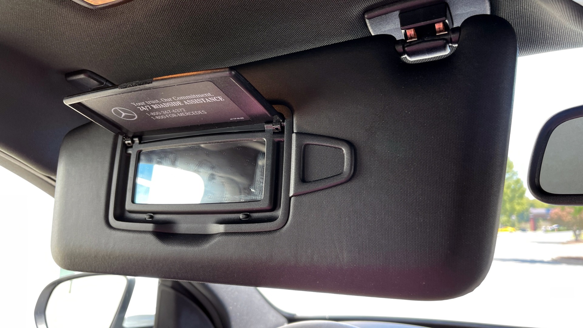Used 2018 Mercedes-Benz C-CLASS C 300 PREMIUM / APPLE CARPLAY / KEYLESS-GO / SUNROOF / REARVIEW for sale Sold at Formula Imports in Charlotte NC 28227 38