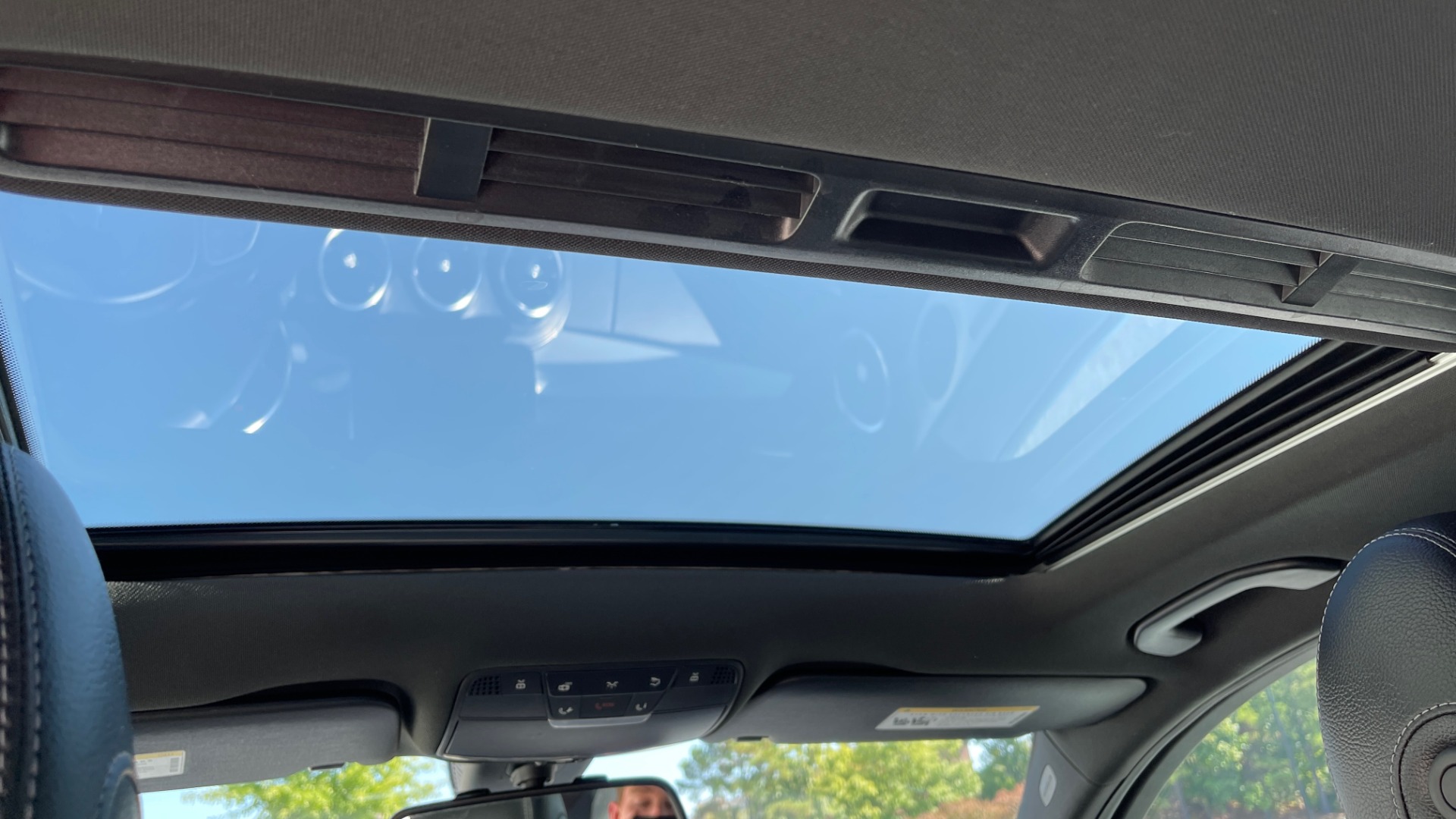 Used 2018 Mercedes-Benz C-CLASS C 300 PREMIUM / APPLE CARPLAY / KEYLESS-GO / SUNROOF / REARVIEW for sale Sold at Formula Imports in Charlotte NC 28227 45
