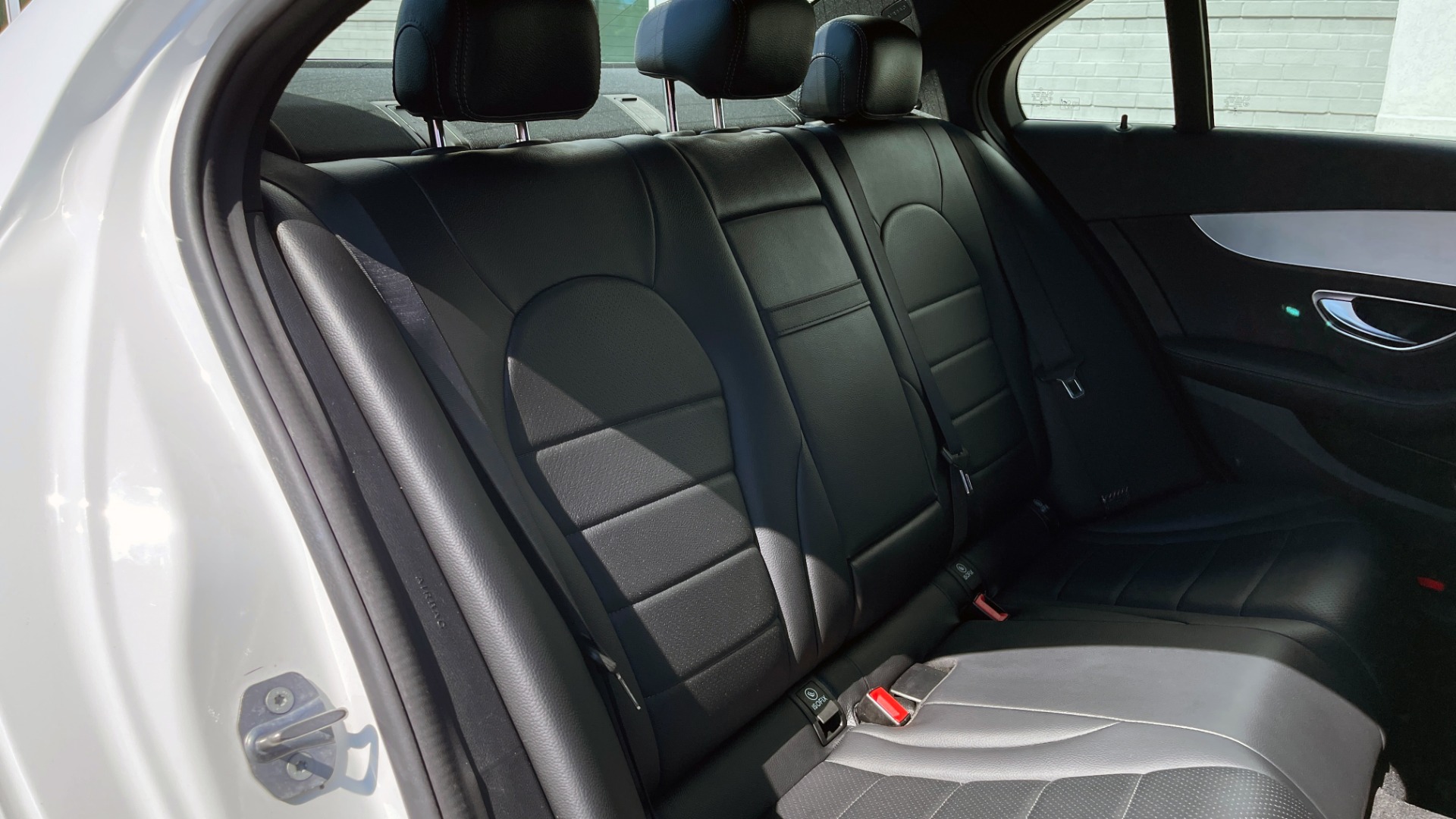 Used 2018 Mercedes-Benz C-CLASS C 300 PREMIUM / APPLE CARPLAY / KEYLESS-GO / SUNROOF / REARVIEW for sale Sold at Formula Imports in Charlotte NC 28227 49