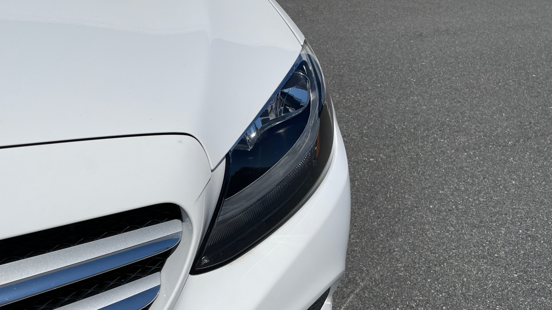 Used 2018 Mercedes-Benz C-CLASS C 300 PREMIUM / SUNROOF / APPLE CARPLAY / HTD STS REARVIEW for sale $32,595 at Formula Imports in Charlotte NC 28227 12
