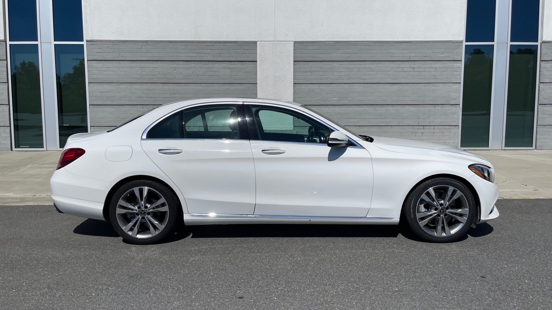 Used 2018 Mercedes-Benz C-CLASS C 300 2.0L PREMIUM / APPLE CARPLAY / BSA / HTD STS / REARVIEW for sale Sold at Formula Imports in Charlotte NC 28227 7