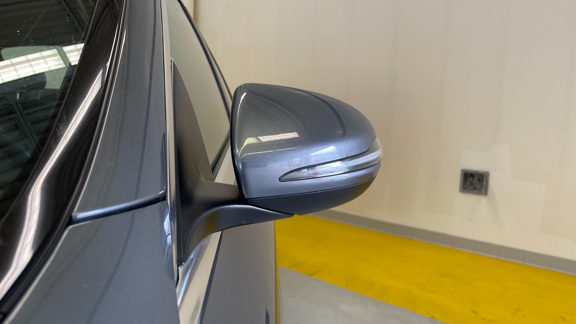 Used 2018 Mercedes-Benz C-CLASS C 300 PREMIUM / KEYLESS-GO / HTD STS / APPLE CARPLAY / REARVIEW for sale Sold at Formula Imports in Charlotte NC 28227 15