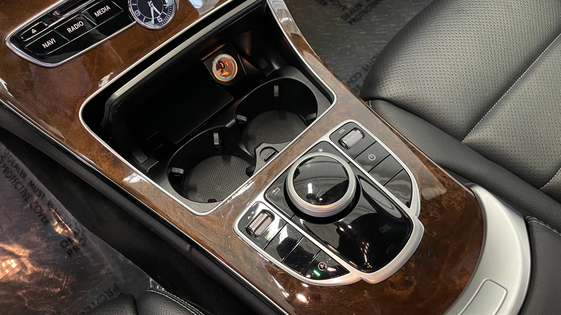 Used 2018 Mercedes-Benz C-CLASS C 300 PREMIUM / KEYLESS-GO / HTD STS / APPLE CARPLAY / REARVIEW for sale Sold at Formula Imports in Charlotte NC 28227 34