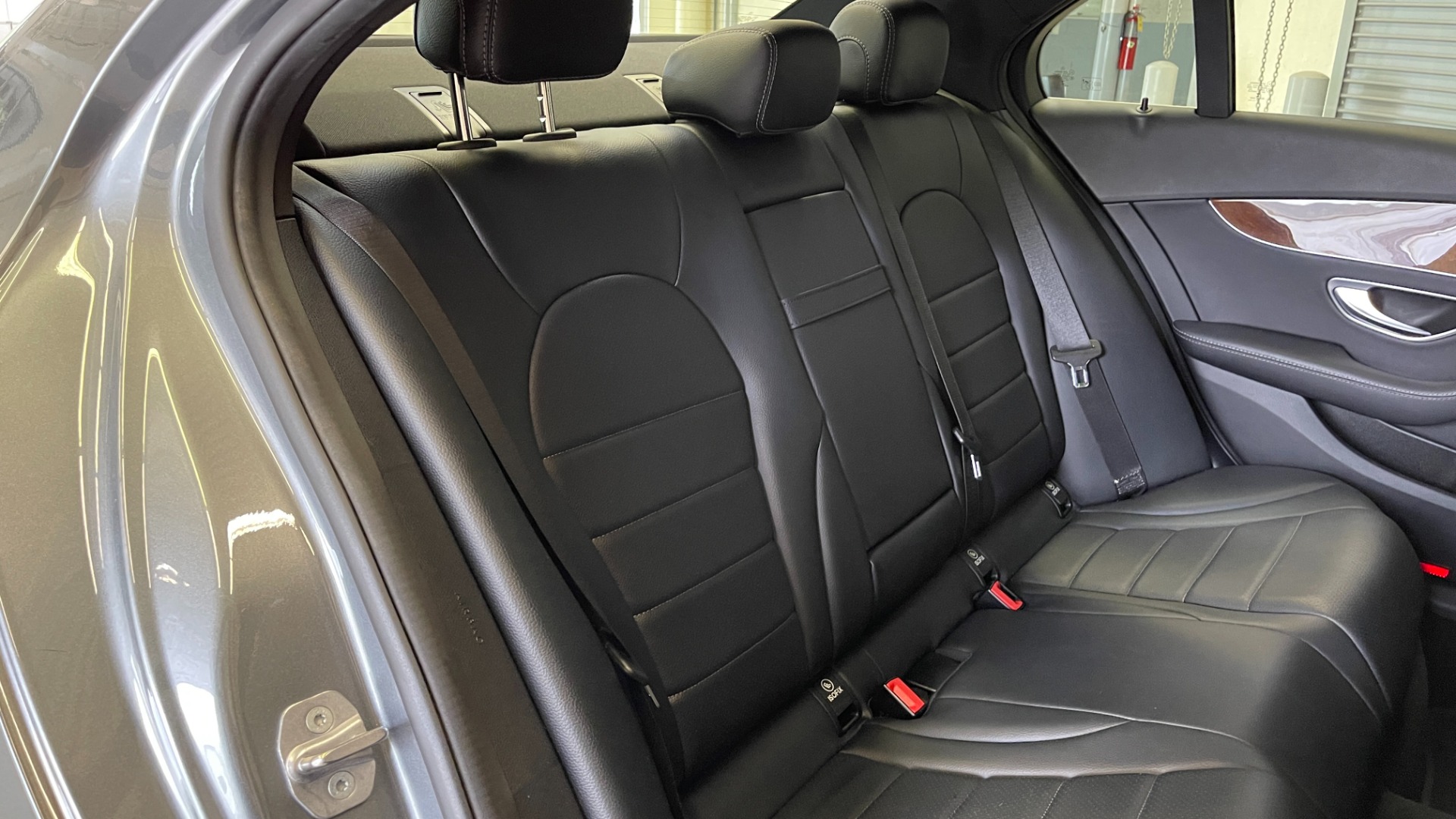 Used 2018 Mercedes-Benz C-CLASS C 300 PREMIUM / KEYLESS-GO / HTD STS / APPLE CARPLAY / REARVIEW for sale Sold at Formula Imports in Charlotte NC 28227 47