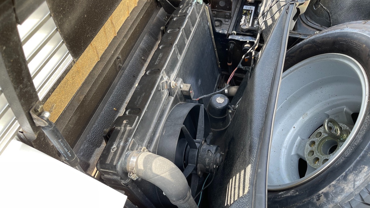 Used 1984 Ferrari MONDIAL 2+2 CABRIOLET / MID-ENGINE 3.0L V8 240HP / 5-SPEED MANUAL / LOW MILES for sale Sold at Formula Imports in Charlotte NC 28227 27