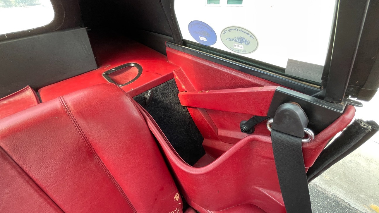 Used 1984 Ferrari MONDIAL 2+2 CABRIOLET / MID-ENGINE 3.0L V8 240HP / 5-SPEED MANUAL / LOW MILES for sale Sold at Formula Imports in Charlotte NC 28227 47