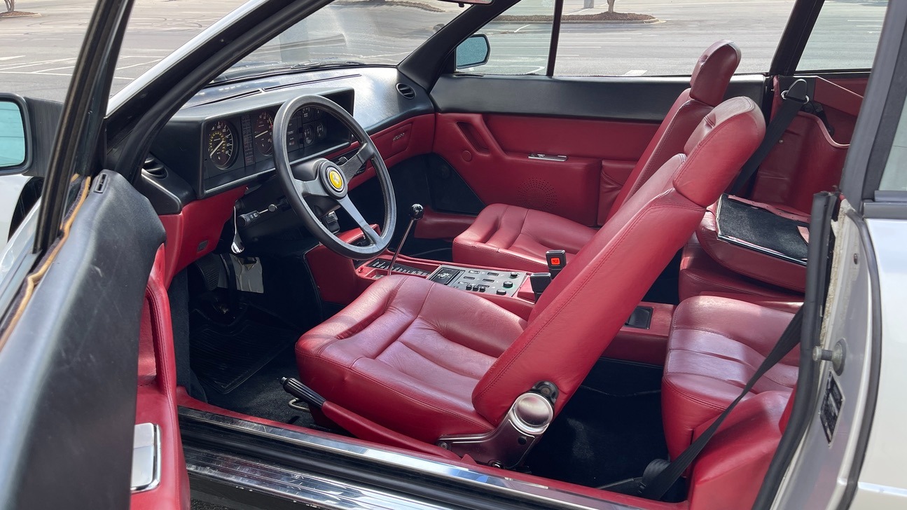 Used 1984 Ferrari MONDIAL 2+2 CABRIOLET / MID-ENGINE 3.0L V8 240HP / 5-SPEED MANUAL / LOW MILES for sale $61,999 at Formula Imports in Charlotte NC 28227 8