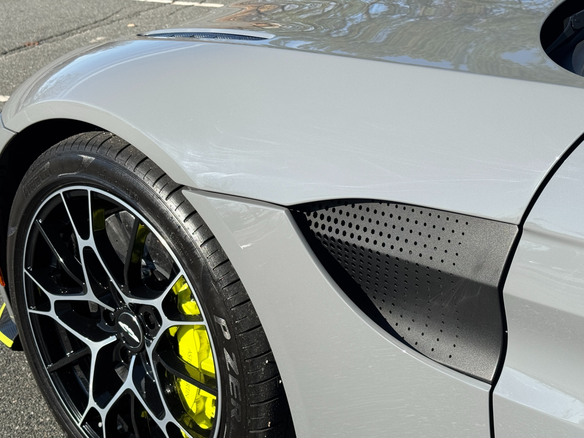 Used 2020 Aston Martin Vantage AMR Hero TECH & COMFORT COLLECTION / PREMIUM AUDIO for sale Sold at Formula Imports in Charlotte NC 28227 25