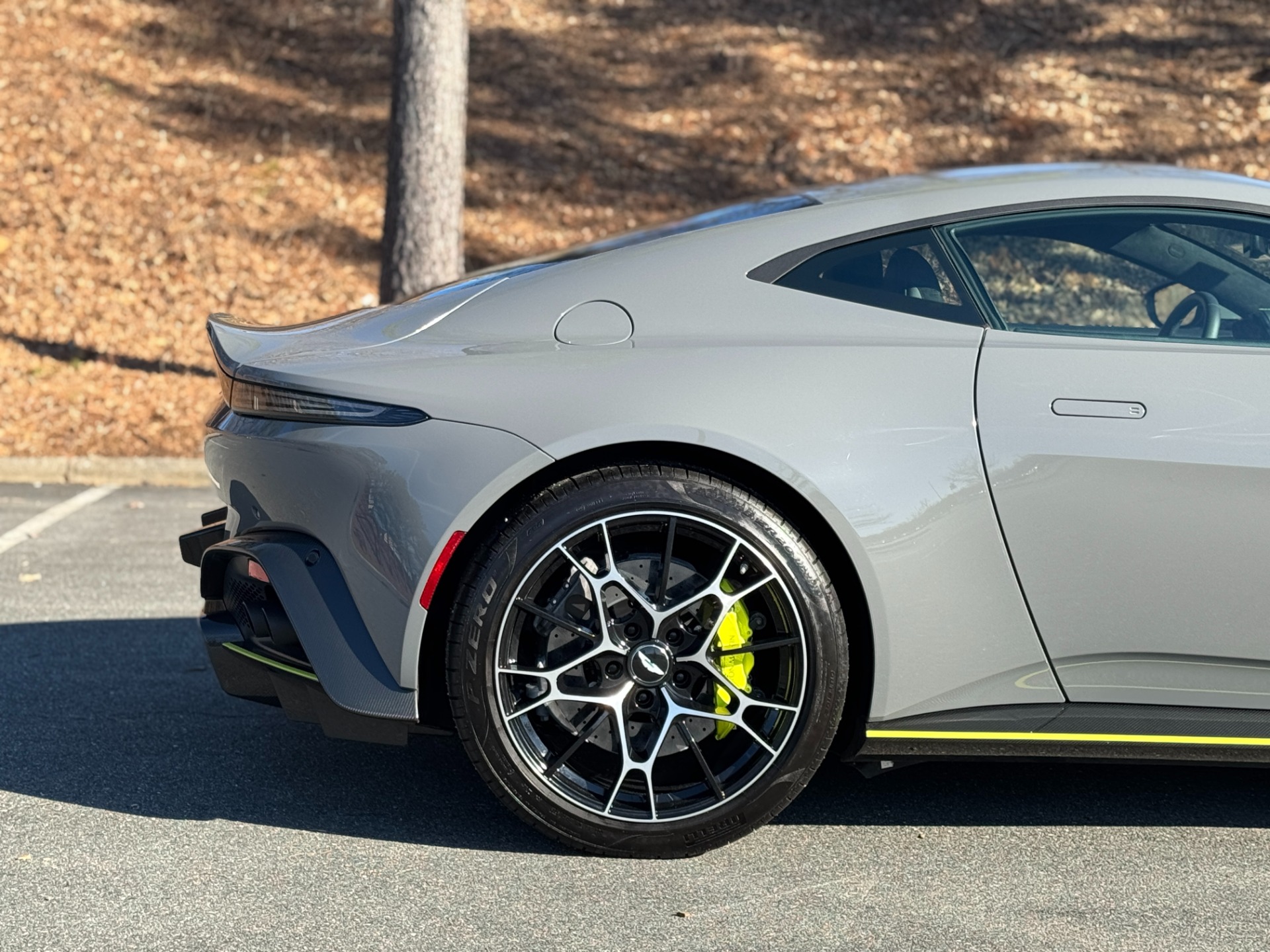 Used 2020 Aston Martin Vantage AMR Hero TECH & COMFORT COLLECTION / PREMIUM AUDIO for sale Sold at Formula Imports in Charlotte NC 28227 32