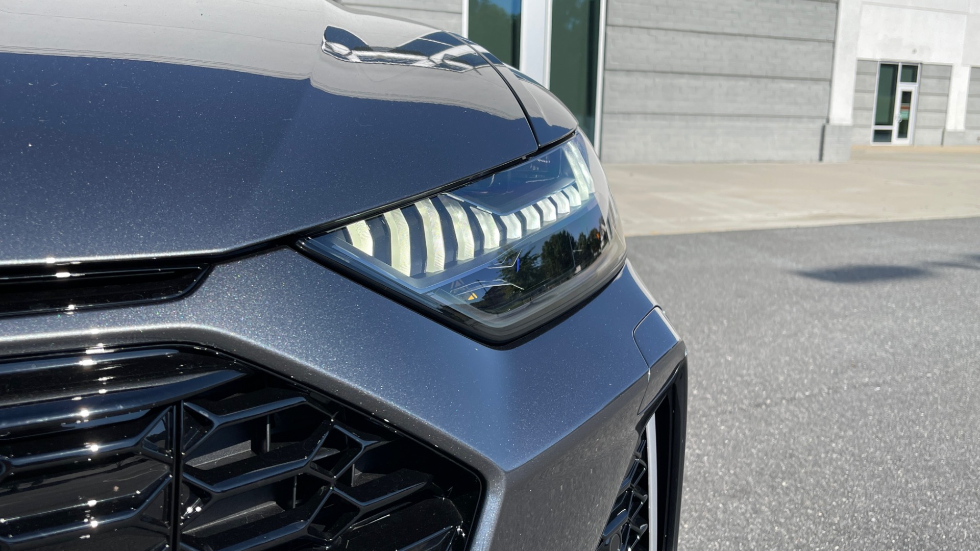 Used 2021 Audi RS 6 AVANT WAGON / EXEC PKG / CARBON OPTIC / B&O SND / DRVR ASST / SPRT EXH for sale Sold at Formula Imports in Charlotte NC 28227 13