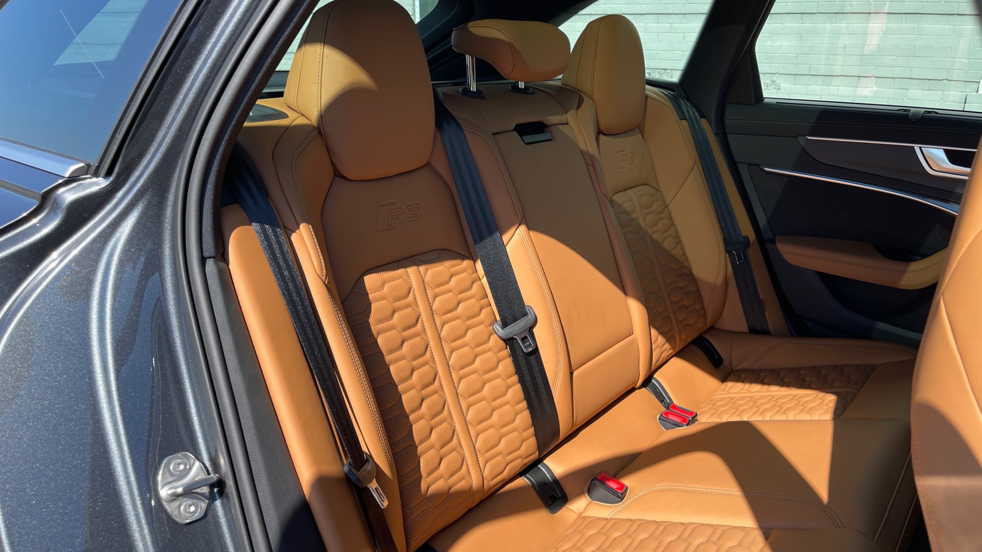Used 2021 Audi RS 6 AVANT WAGON / EXEC PKG / CARBON OPTIC / B&O SND / DRVR ASST / SPRT EXH for sale Sold at Formula Imports in Charlotte NC 28227 60