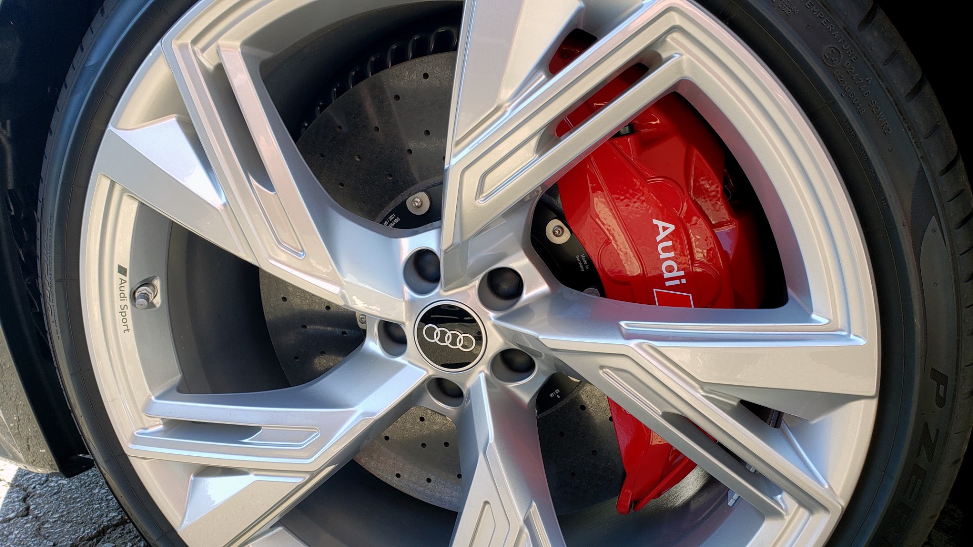 Used 2021 Audi RS 6 AVANT WAGON / EXEC PKG / CARBON OPTIC / B&O SND / DRVR ASST / SPRT EXH for sale Sold at Formula Imports in Charlotte NC 28227 70