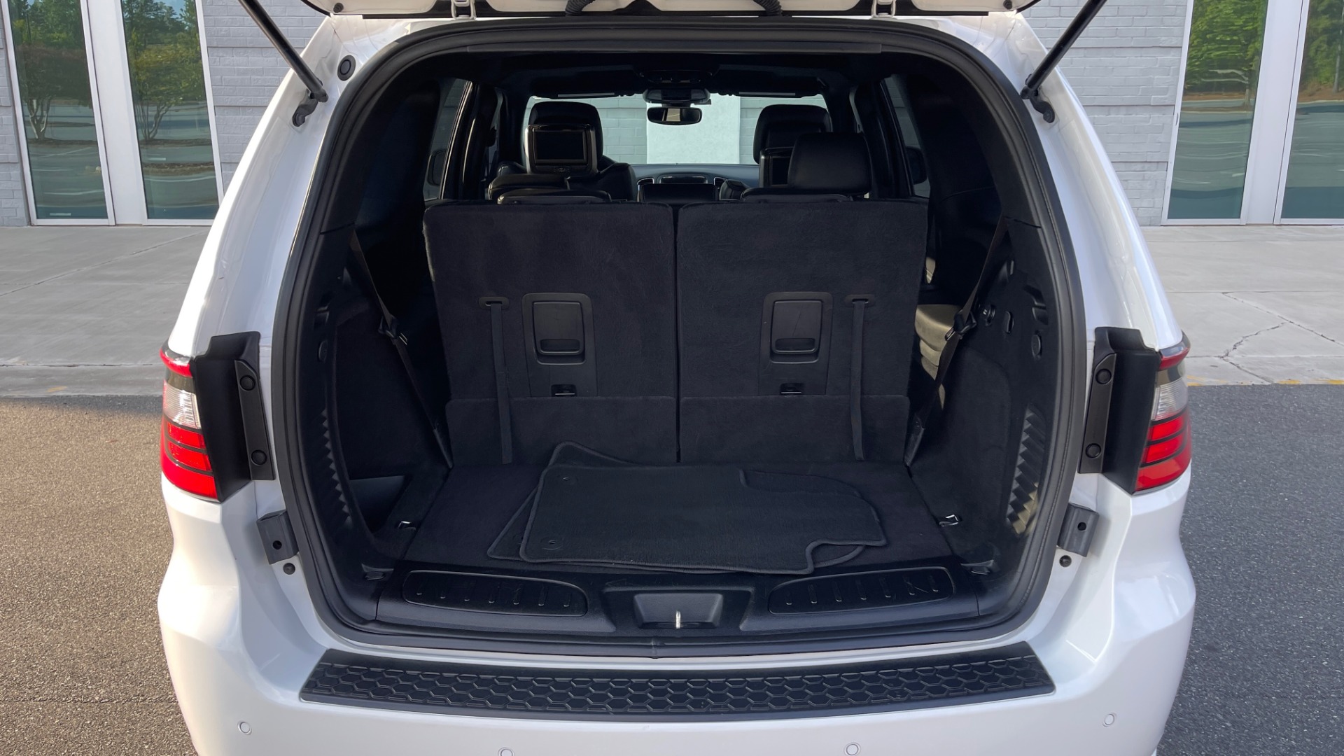 Used 2019 Dodge DURANGO GT BLACKTOP RWD / 3.6L / 8-SPD AUTO / 3-ROW / NAV / REARVIEW for sale Sold at Formula Imports in Charlotte NC 28227 15