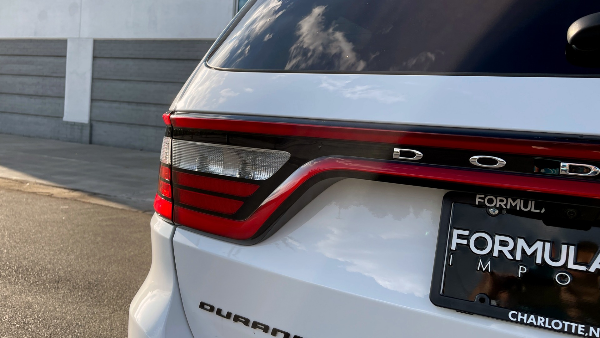 Used 2019 Dodge DURANGO GT BLACKTOP RWD / 3.6L / 8-SPD AUTO / 3-ROW / NAV / REARVIEW for sale Sold at Formula Imports in Charlotte NC 28227 23
