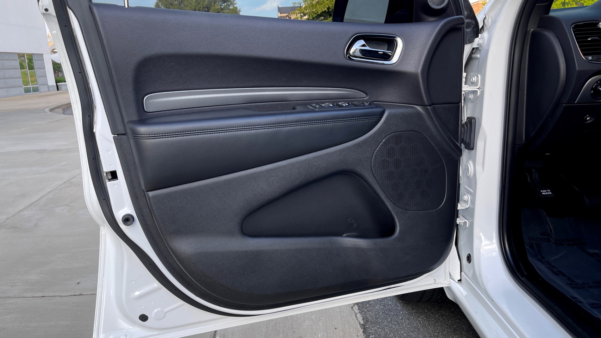 Used 2019 Dodge DURANGO GT BLACKTOP RWD / 3.6L / 8-SPD AUTO / 3-ROW / NAV / REARVIEW for sale Sold at Formula Imports in Charlotte NC 28227 26