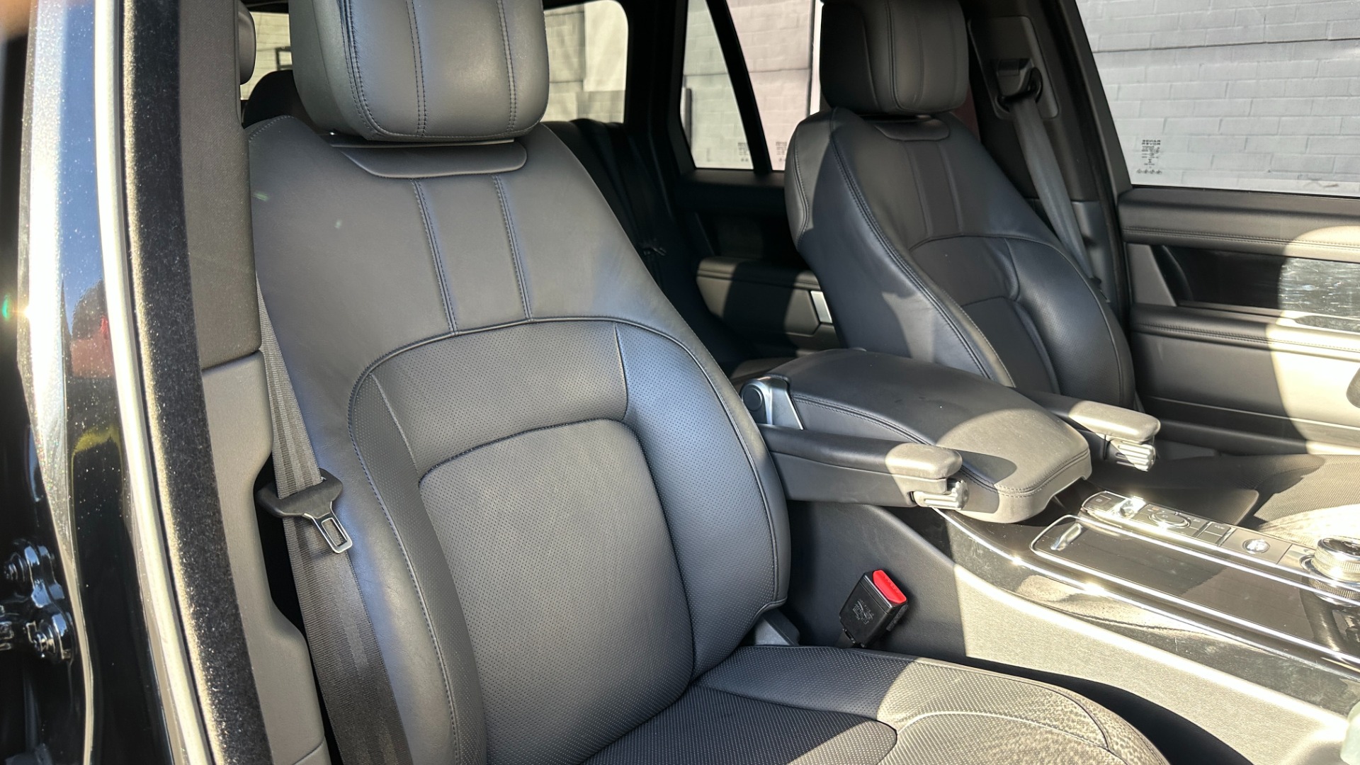 Used 2018 Land Rover Range Rover SUPERCHARGED / DRIVE PRO PKG / FULL BLACKOUT / RED CALIPERS / 21IN WHEELS for sale Sold at Formula Imports in Charlotte NC 28227 18