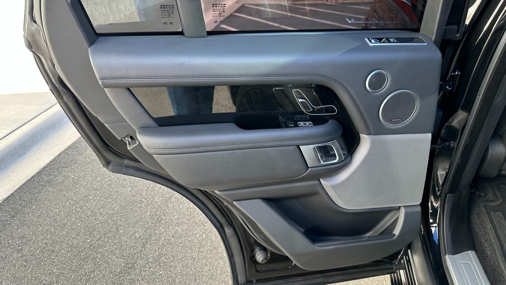 Used 2018 Land Rover Range Rover for sale Sold at Formula Imports in Charlotte NC 28227 26