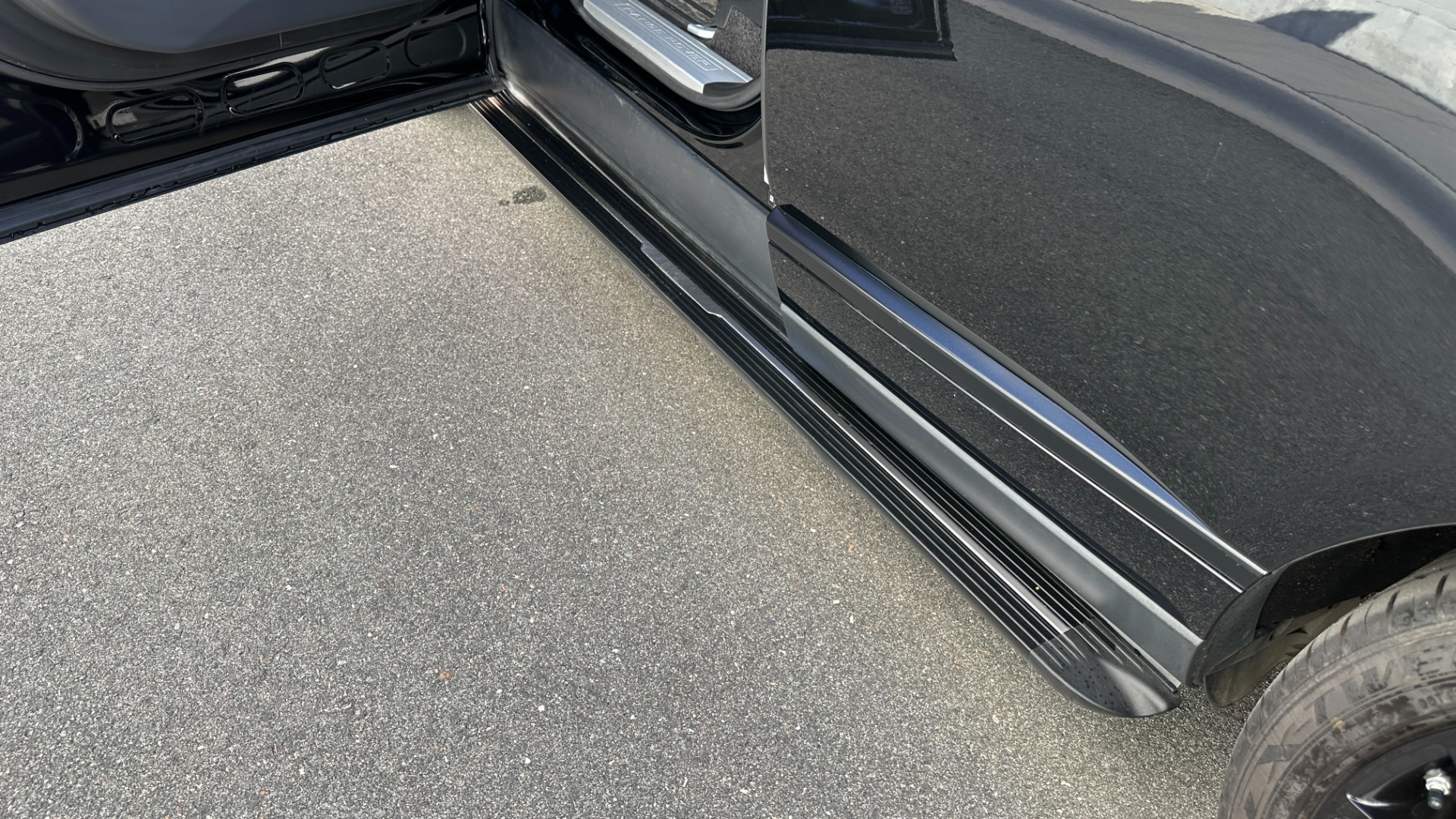 Used 2018 Land Rover Range Rover for sale $61,995 at Formula Imports in Charlotte NC 28227 38