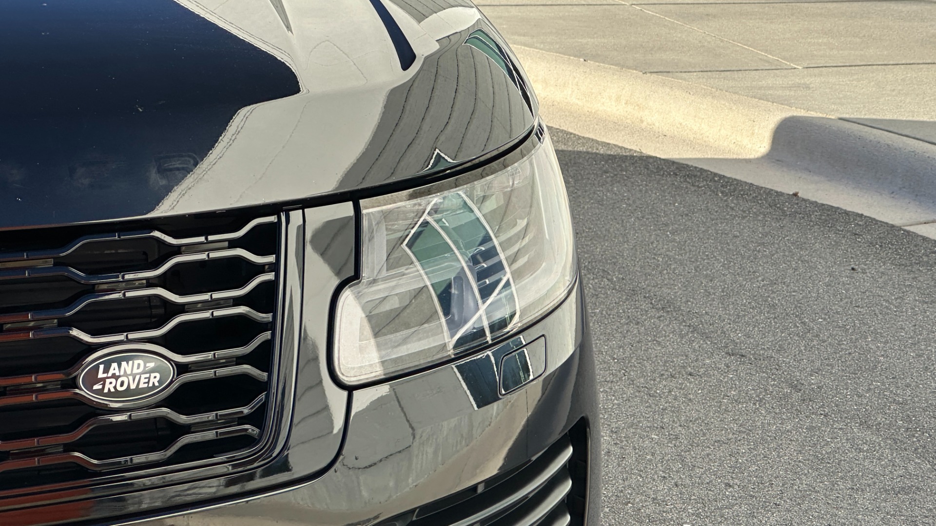 Used 2018 Land Rover Range Rover for sale $61,995 at Formula Imports in Charlotte NC 28227 43