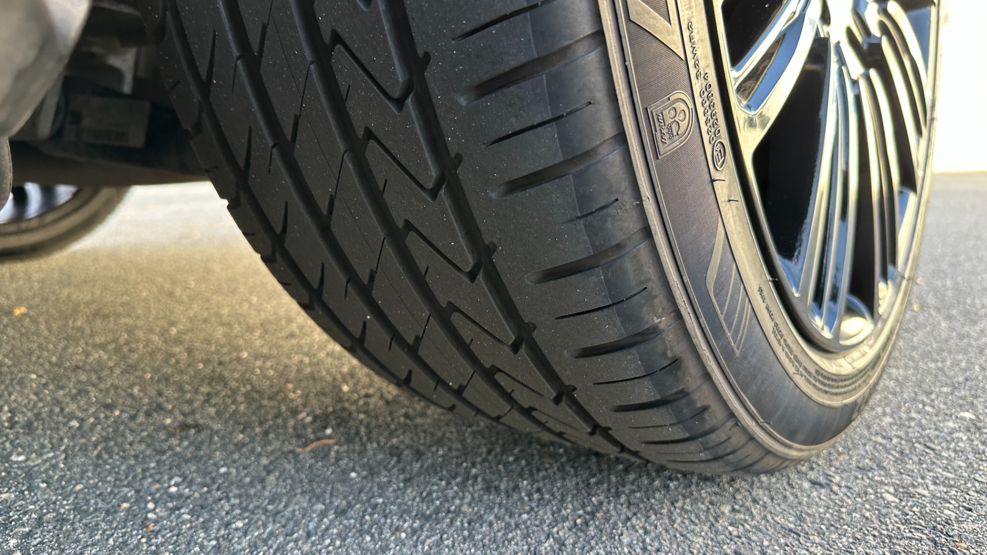 Used 2018 Land Rover Range Rover SUPERCHARGED / DRIVE PRO PKG / FULL BLACKOUT / RED CALIPERS / 21IN WHEELS for sale Sold at Formula Imports in Charlotte NC 28227 44