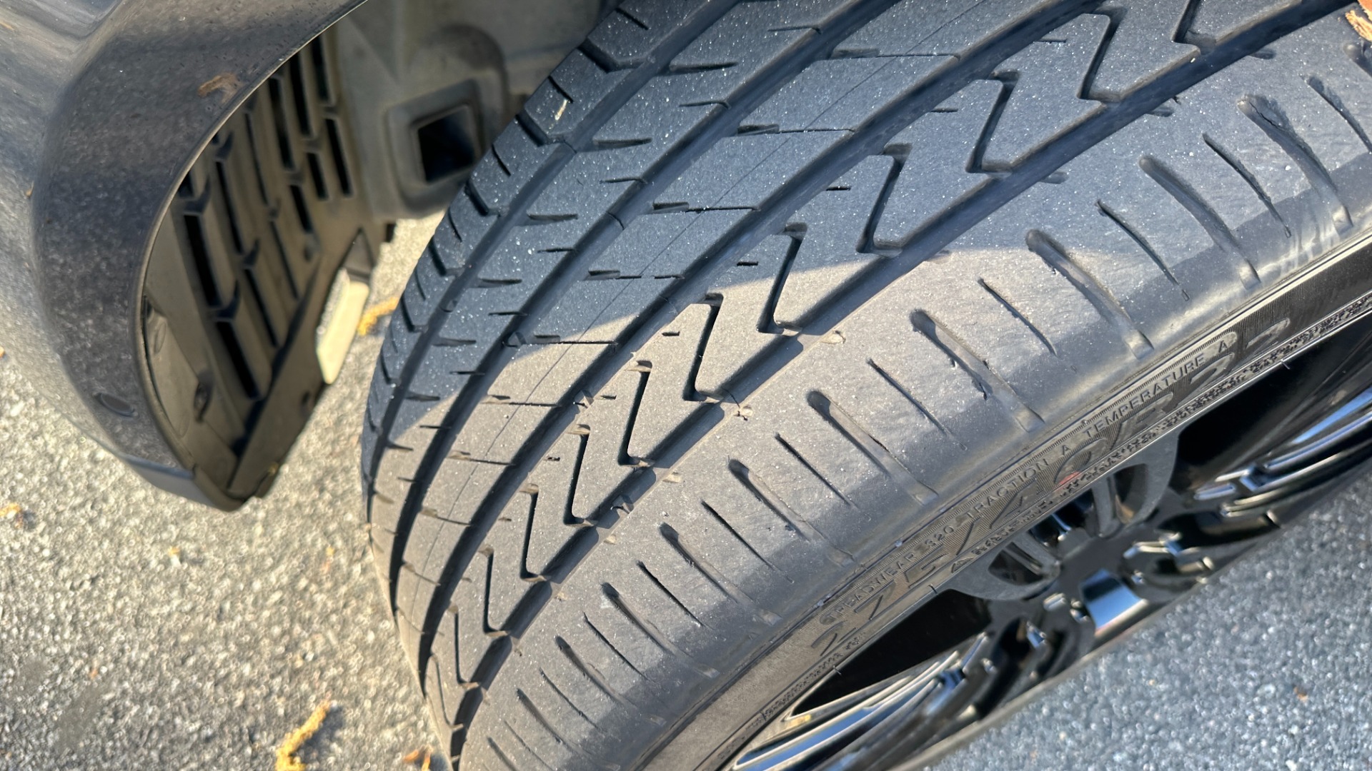 Used 2018 Land Rover Range Rover SUPERCHARGED / DRIVE PRO PKG / FULL BLACKOUT / RED CALIPERS / 21IN WHEELS for sale Sold at Formula Imports in Charlotte NC 28227 45