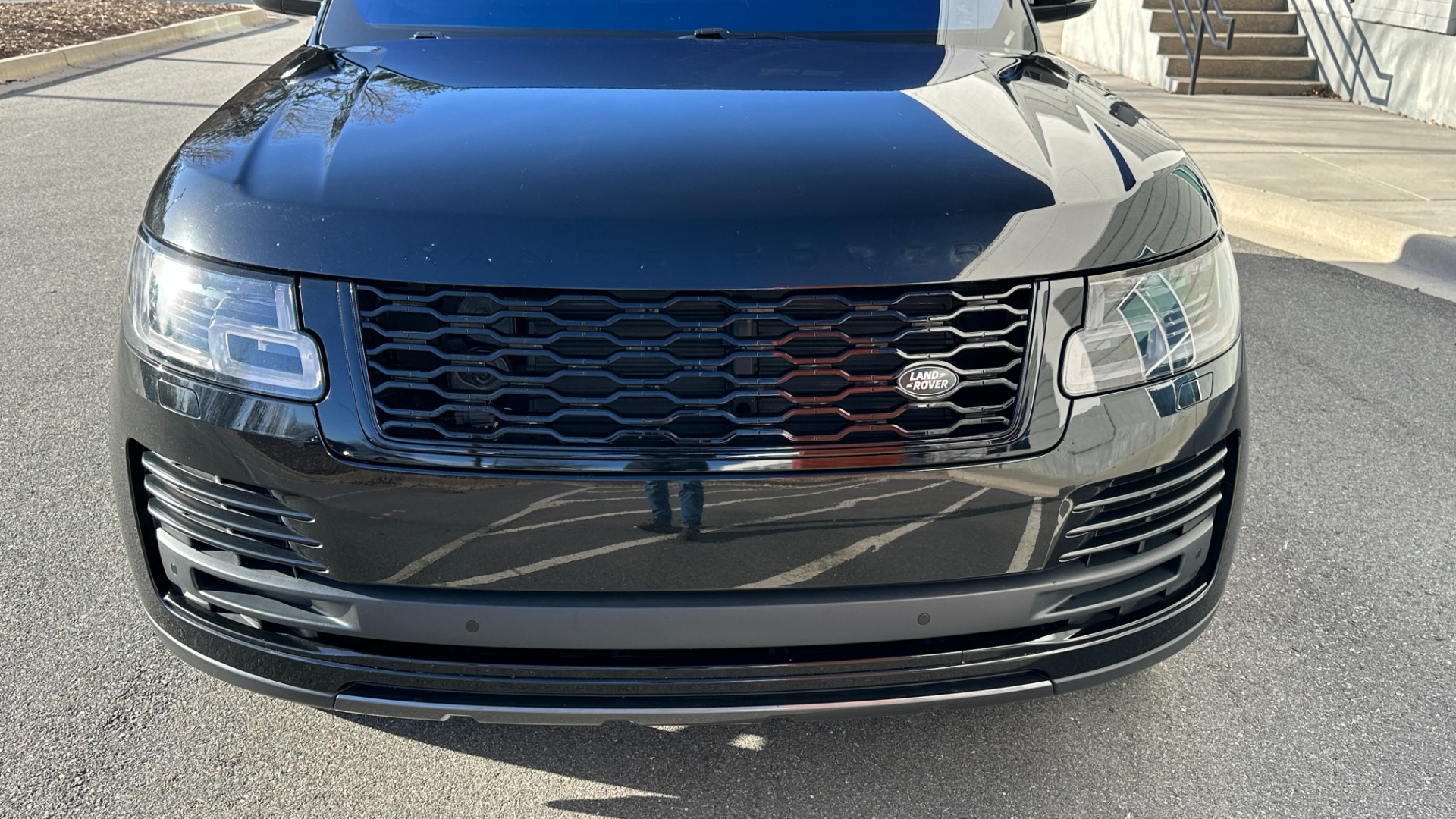 Used 2018 Land Rover Range Rover SUPERCHARGED / DRIVE PRO PKG / FULL BLACKOUT / RED CALIPERS / 21IN WHEELS for sale Sold at Formula Imports in Charlotte NC 28227 9