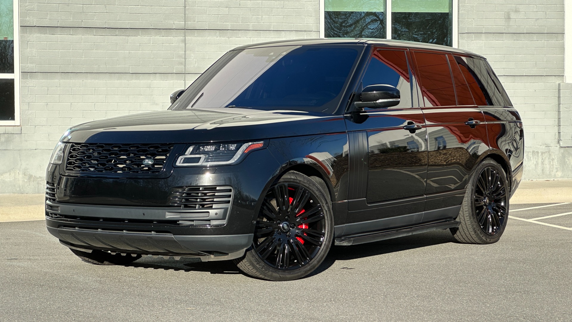 Used 2018 Land Rover Range Rover SUPERCHARGED / DRIVE PRO PKG / FULL BLACKOUT / RED CALIPERS / 21IN WHEELS for sale Sold at Formula Imports in Charlotte NC 28227 1