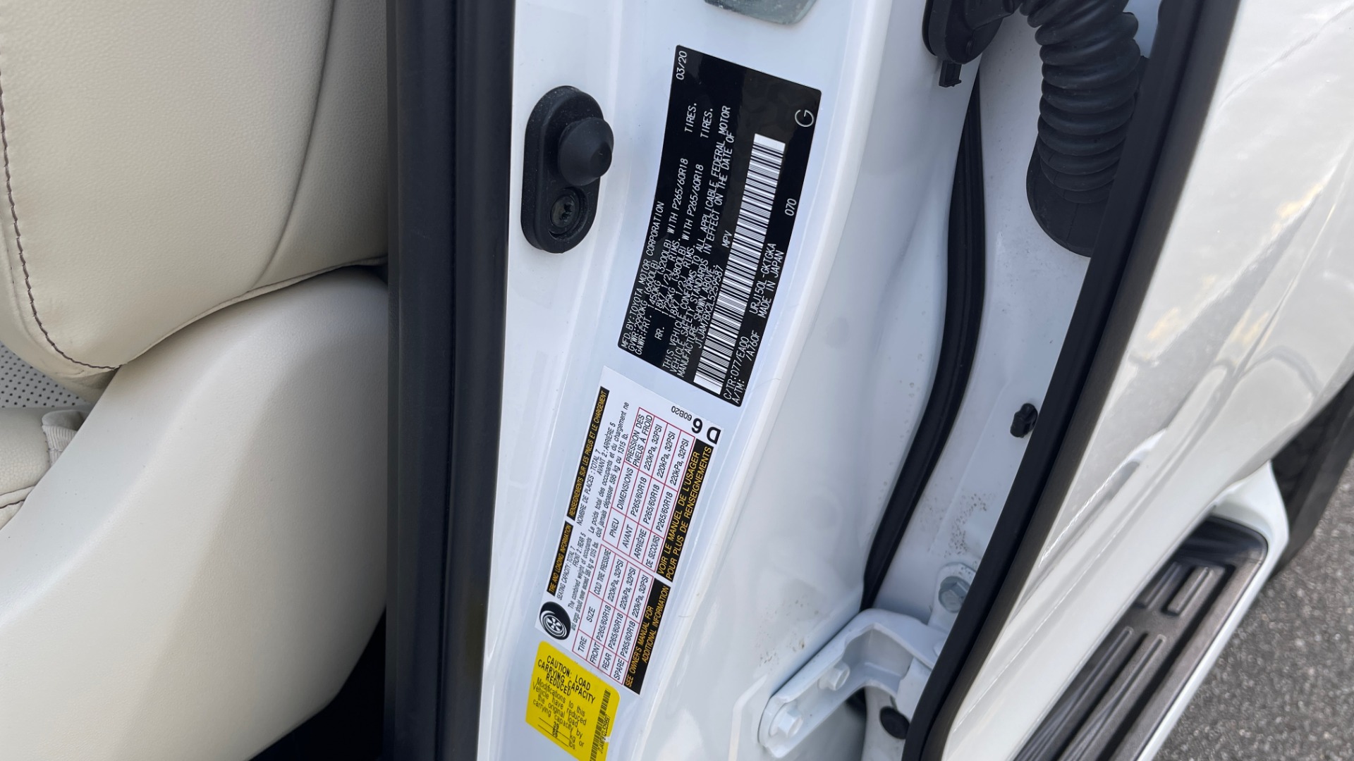Used 2020 Lexus GX 460 PREMIUM / AWD / NAV / SUNROOF / 3-ROW / REARVIEW for sale Sold at Formula Imports in Charlotte NC 28227 30