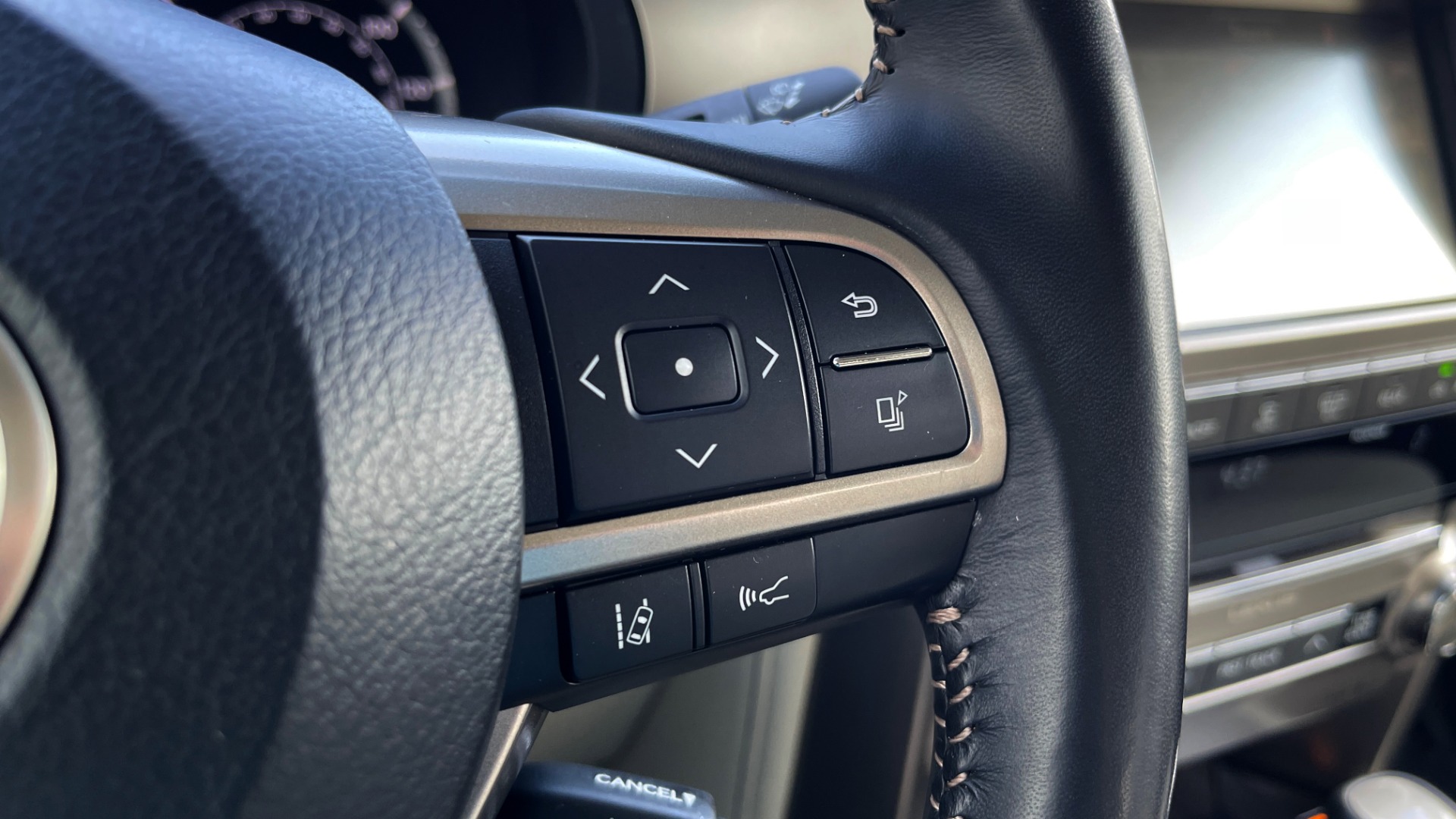 Used 2020 Lexus GX 460 PREMIUM / AWD / NAV / SUNROOF / 3-ROW / REARVIEW for sale Sold at Formula Imports in Charlotte NC 28227 34