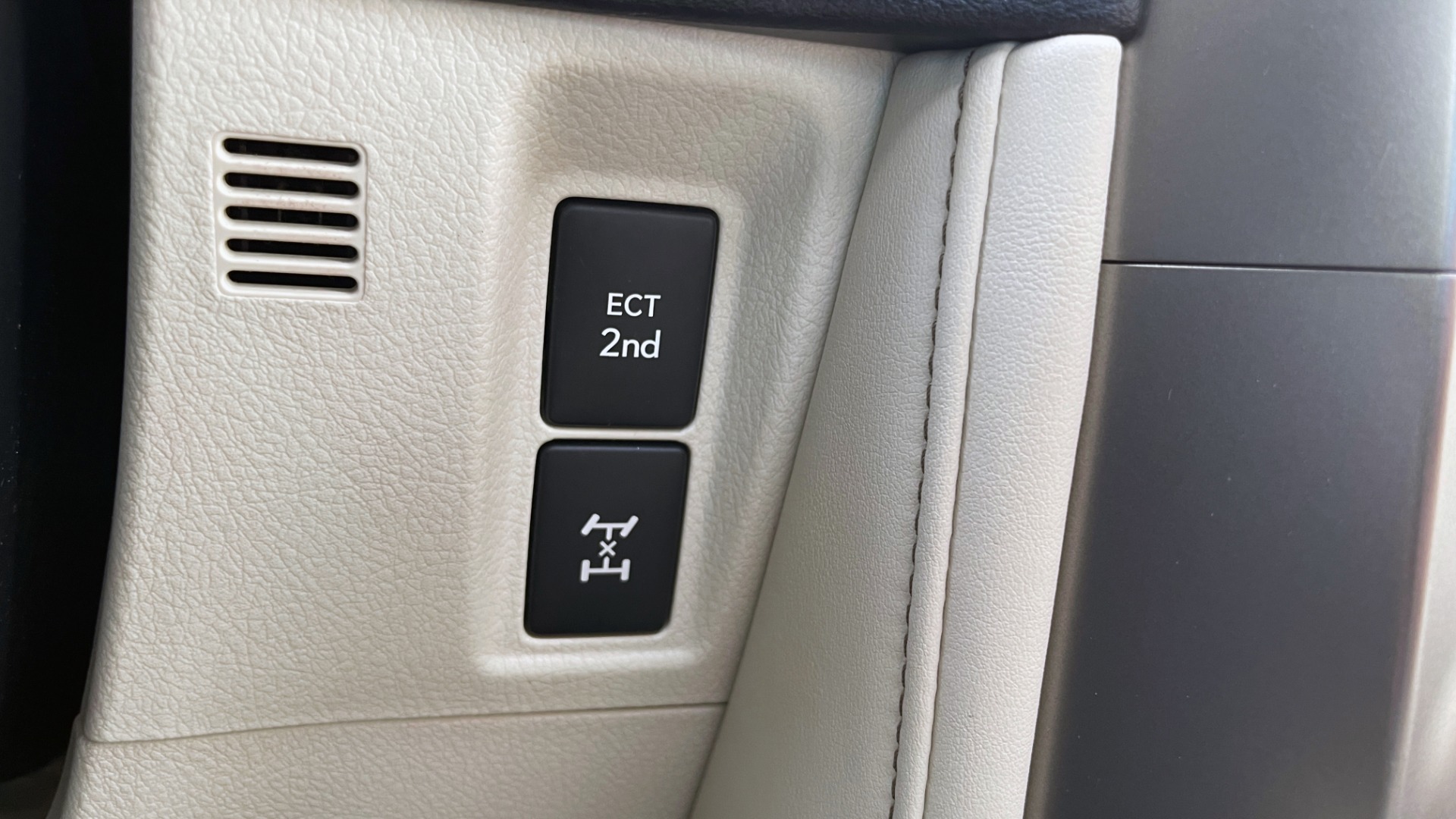Used 2020 Lexus GX 460 PREMIUM / AWD / NAV / SUNROOF / 3-ROW / REARVIEW for sale Sold at Formula Imports in Charlotte NC 28227 48